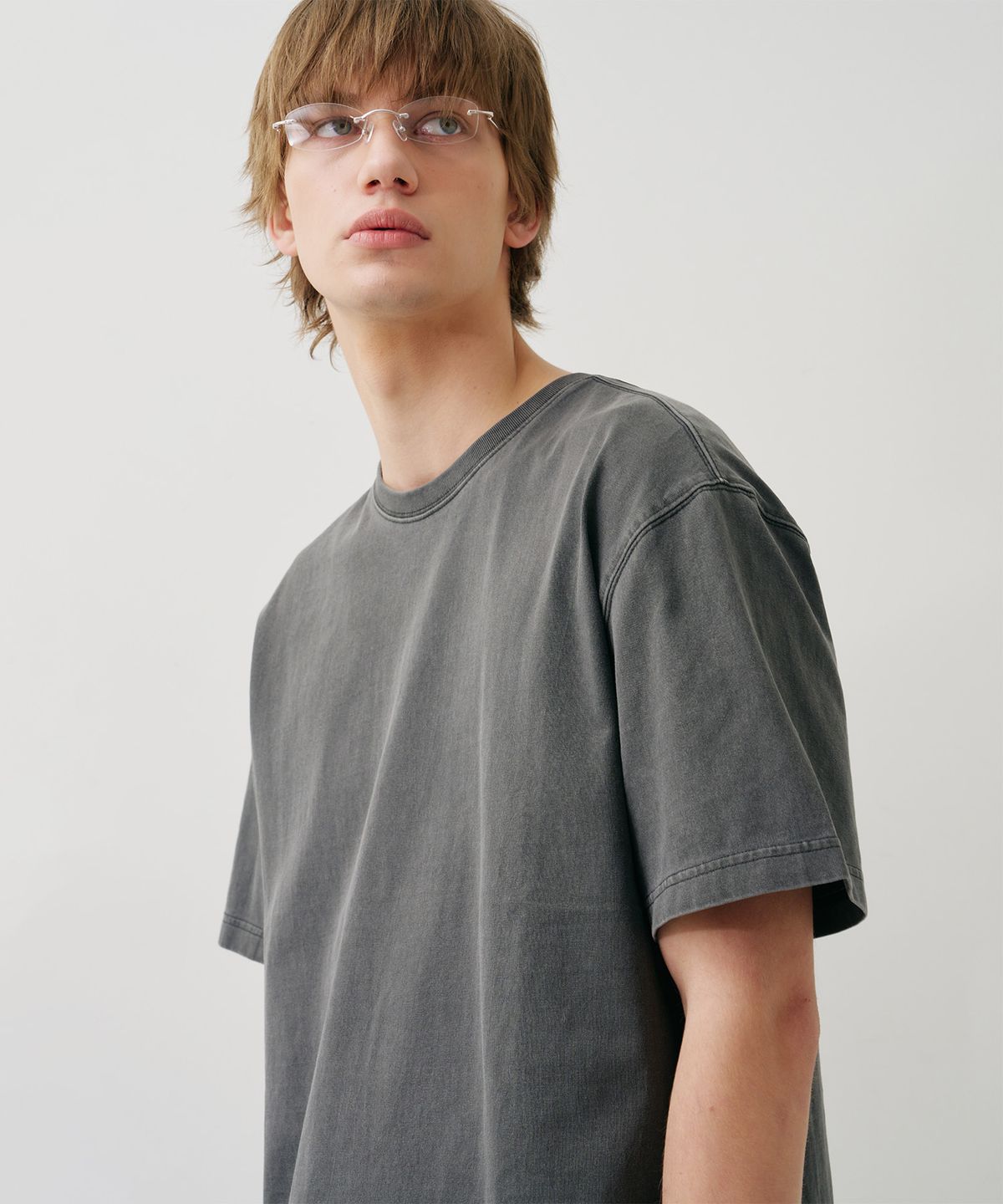 필더스(FIELDERS) BASIC BACK INCISION SHORT-SLEEVED T-SHIRT BLACK