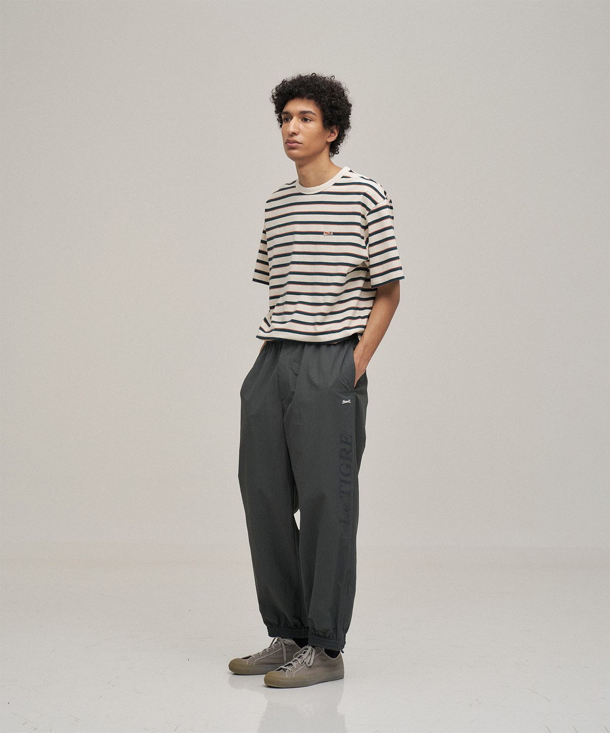 르티그레(LE TIGRE) Breeze Training pants (Khaki Gray)