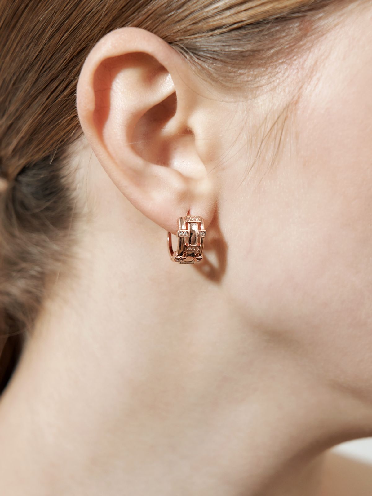 가이거주얼리(GEIGERJEWELRY) 14K GF 볼드 체크 포인트 원터치 귀걸이 GIGFEE008
