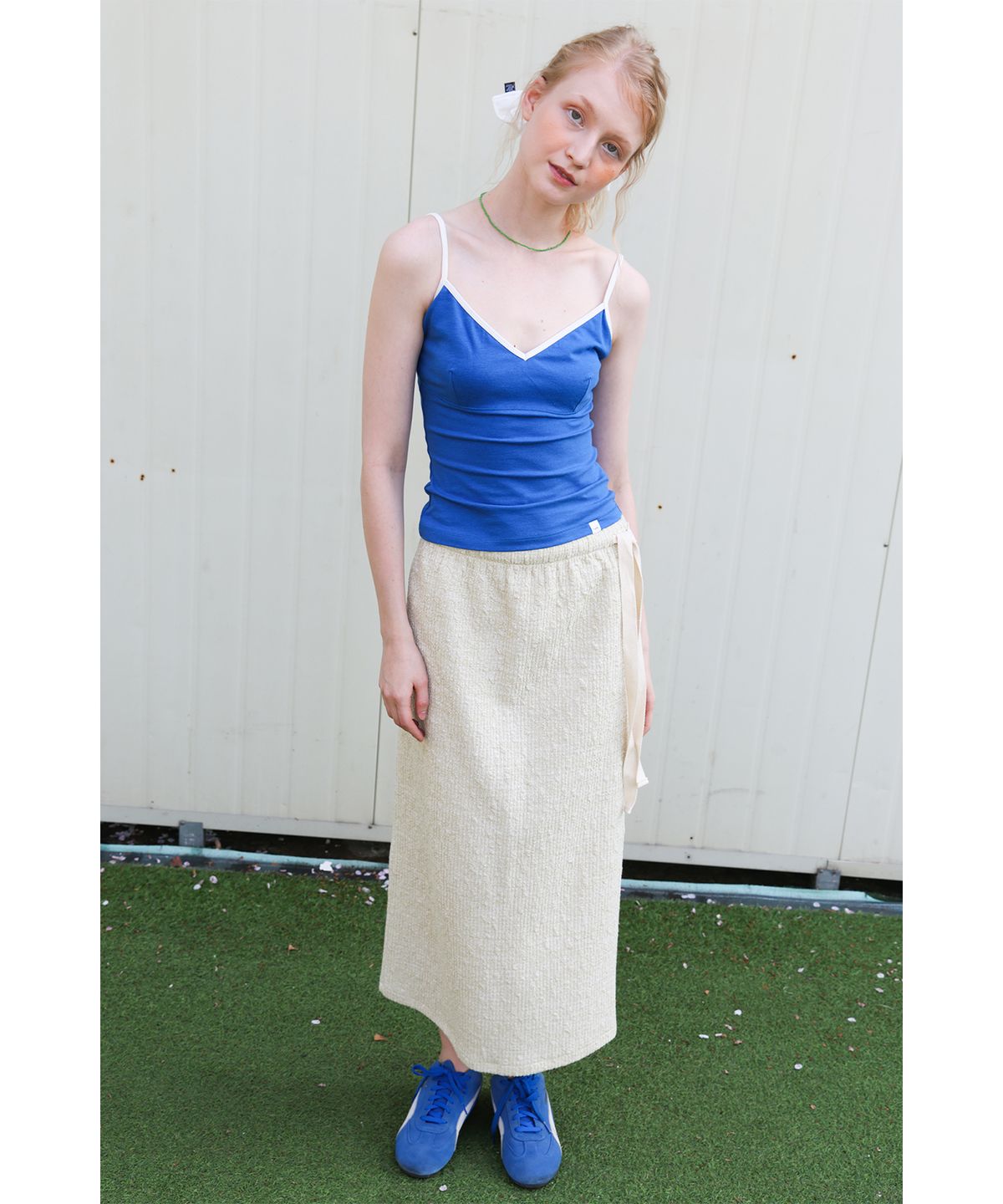 포에브(POEV) Velvet Strap Sleeveless Top - Blue