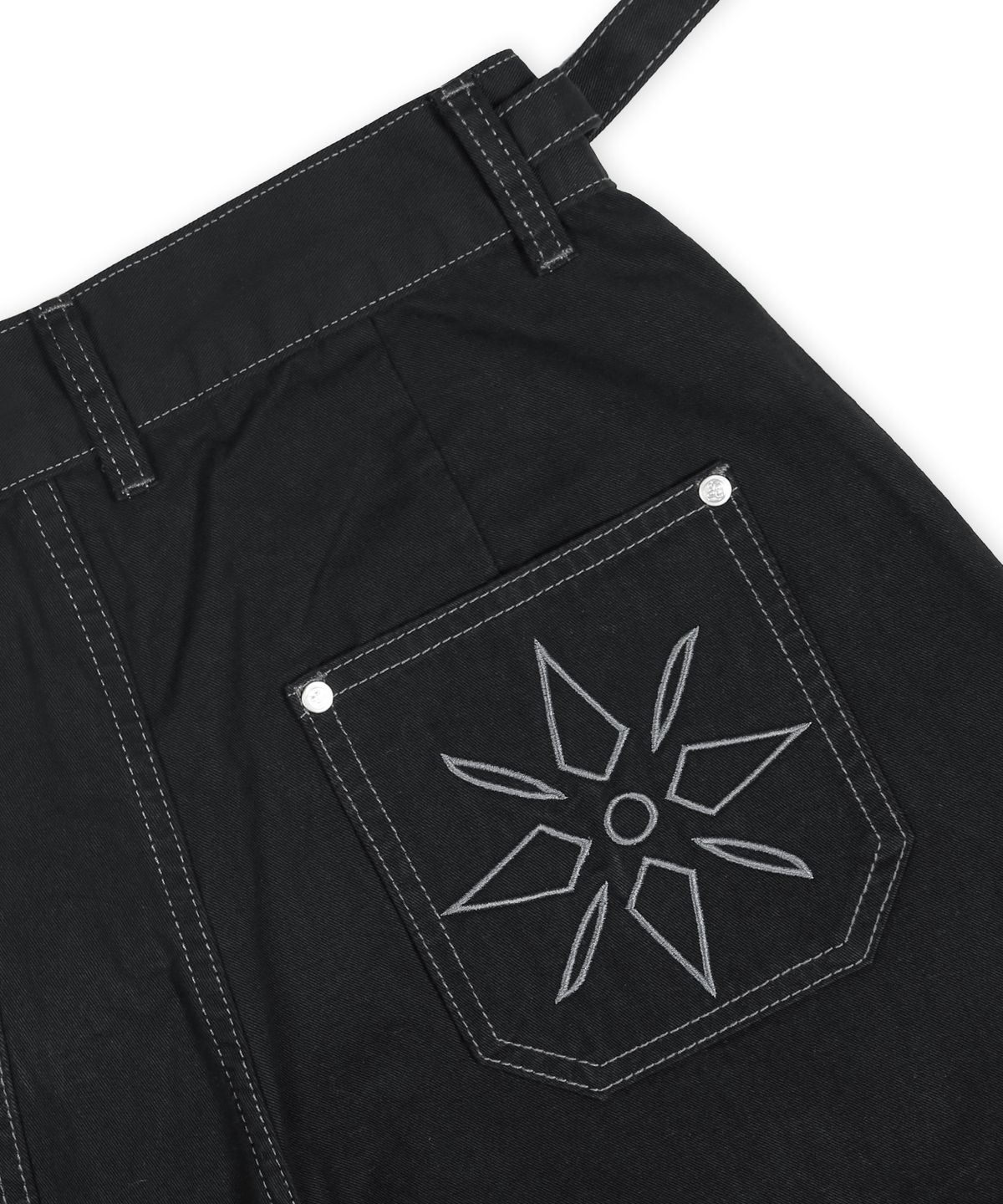 엑스톤즈(XTONZ) XP285 웨스턴 체인 버뮤다 코튼 팬츠 (BLACK)