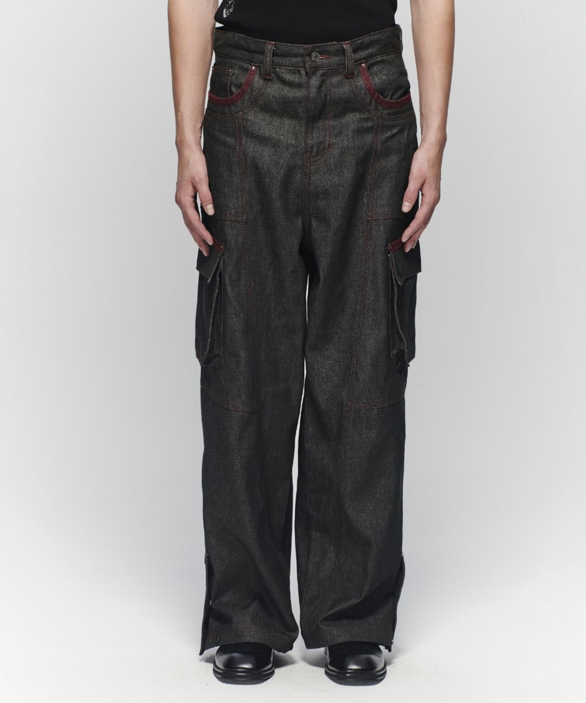 메종미네드(MAISON MINED) OBLIQUE PATCH DENIM PANTS BURGUNDY