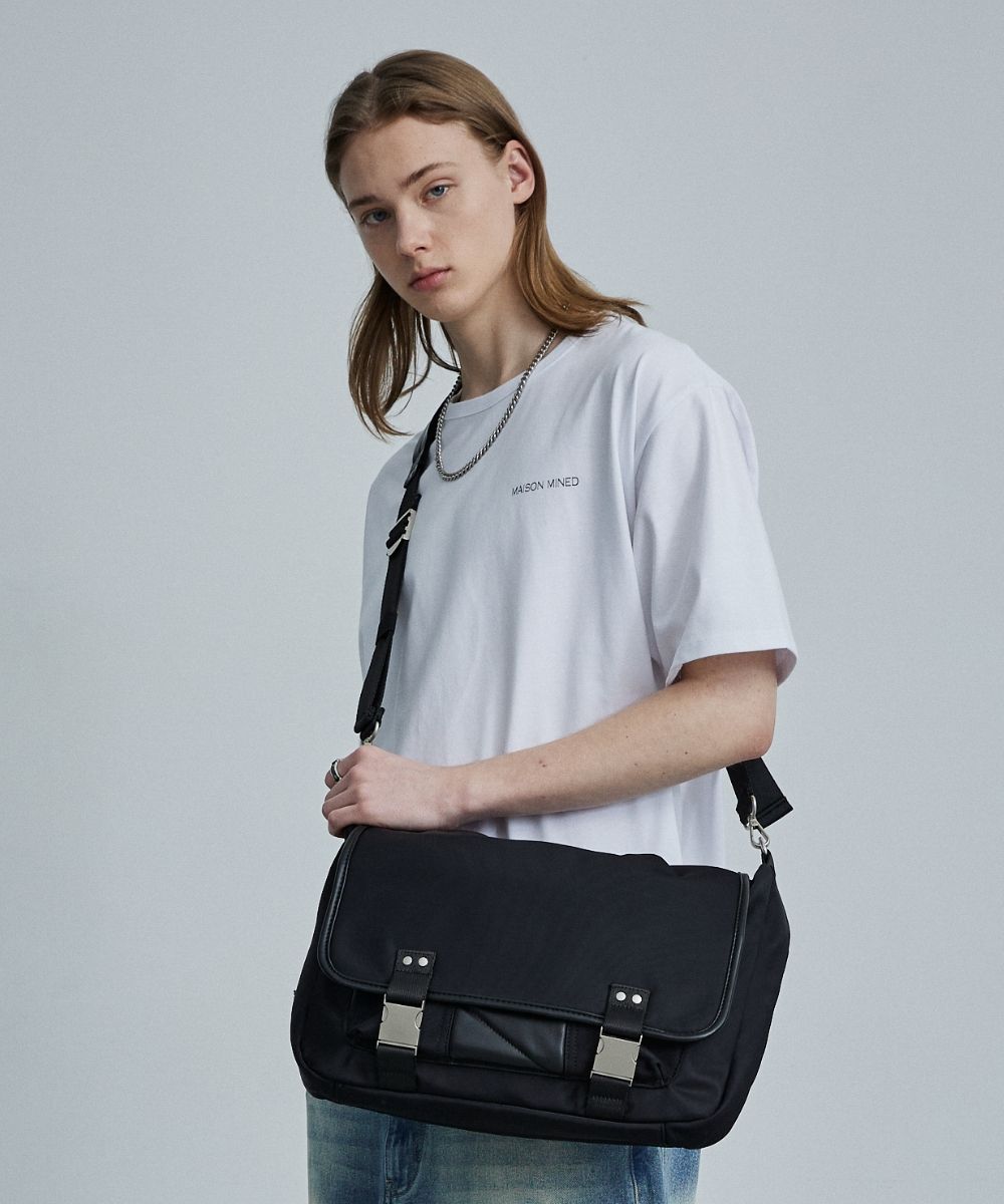 【MAISON MINED】25SS★ TWO BUCKLE STRAP HOBO BAG MUSINSA | MAISON MINED TWO BUCKLE STRAP HOBO BAG