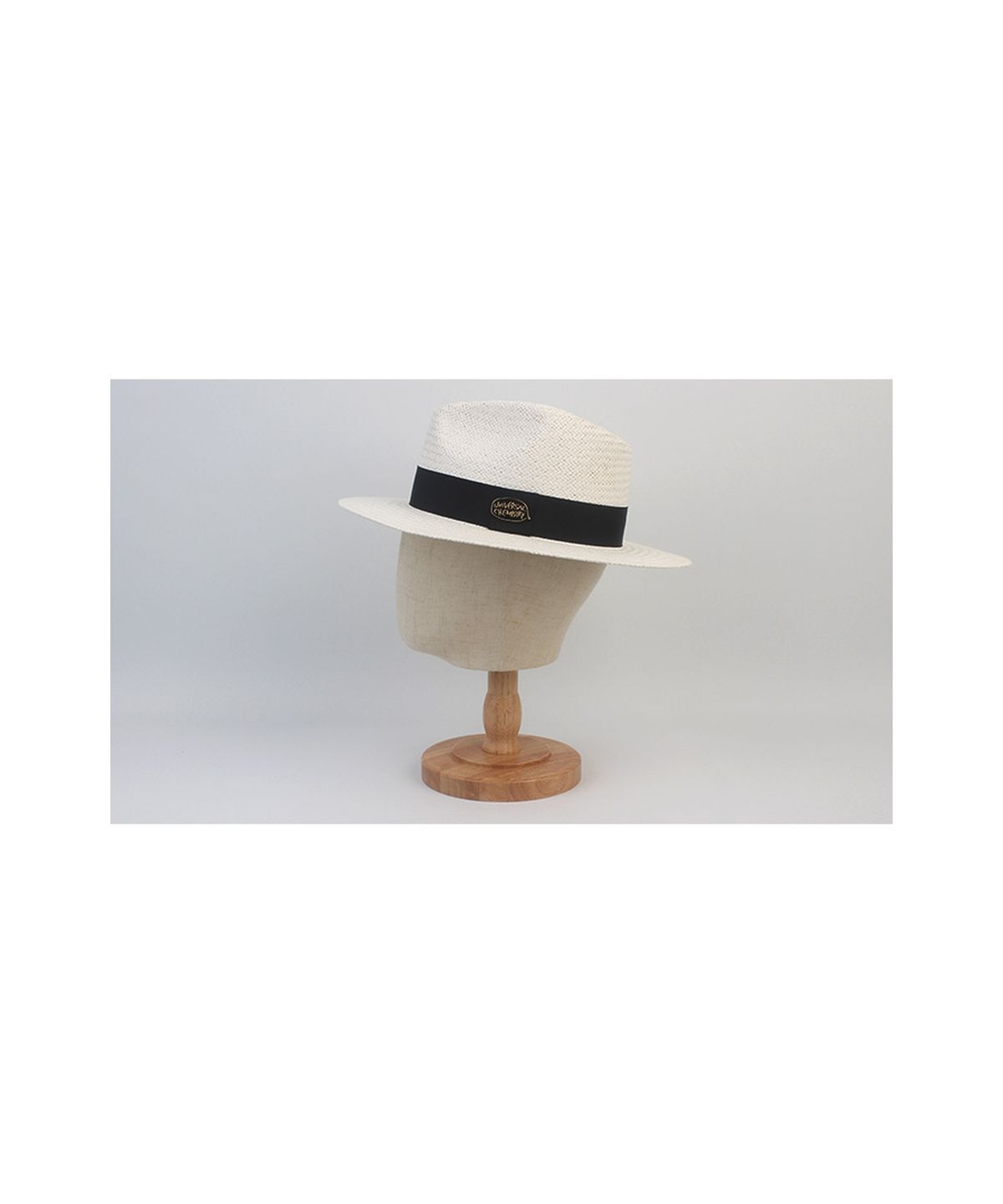 유니버셜 케미스트리(UNIVERSAL CHEMISTRY) Summer White Fedora - Big Size 빅사이즈 페도라