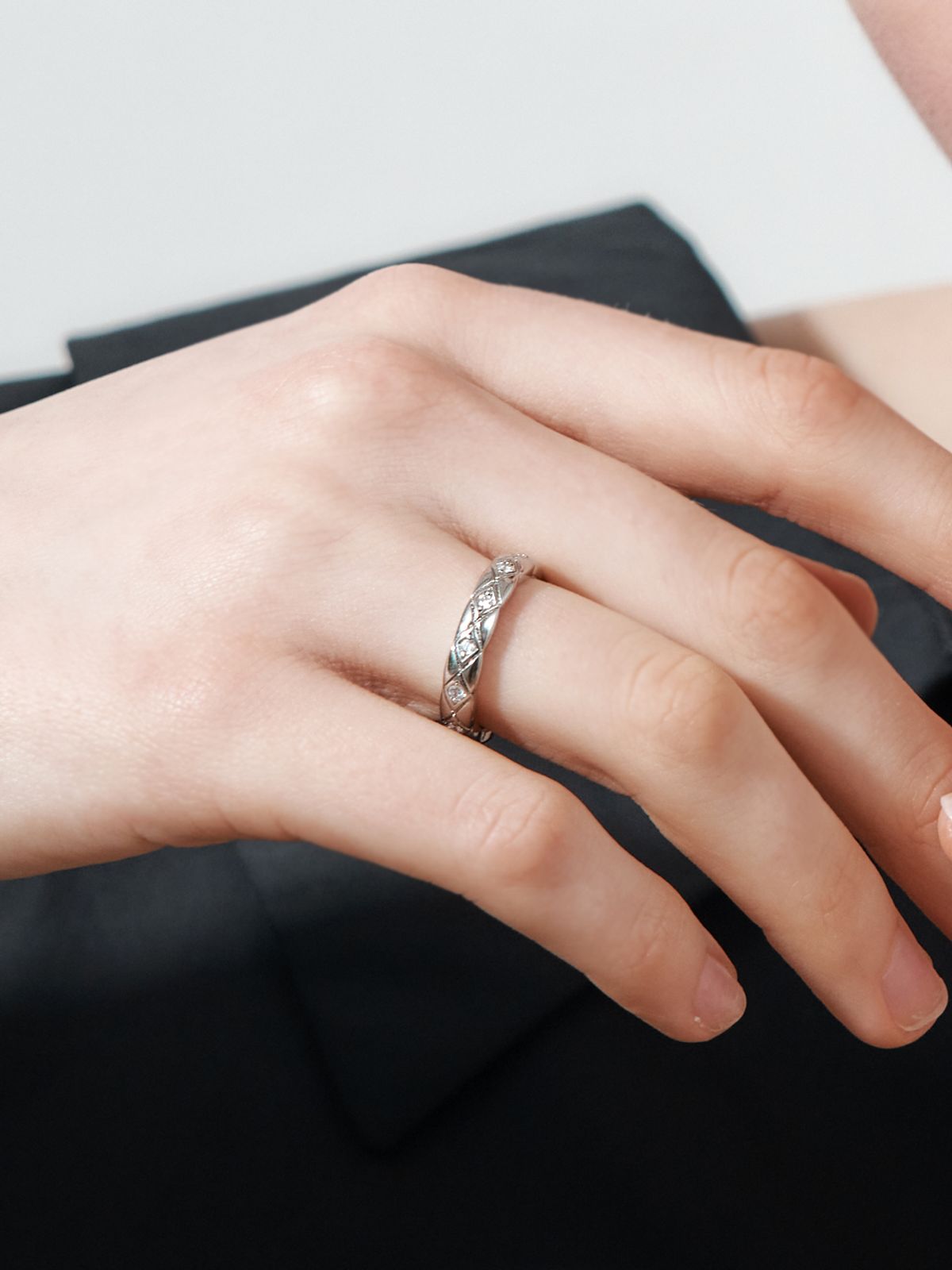 가이거주얼리(GEIGERJEWELRY) 퀼팅 스톤 포인트 반지 GIBRWR001