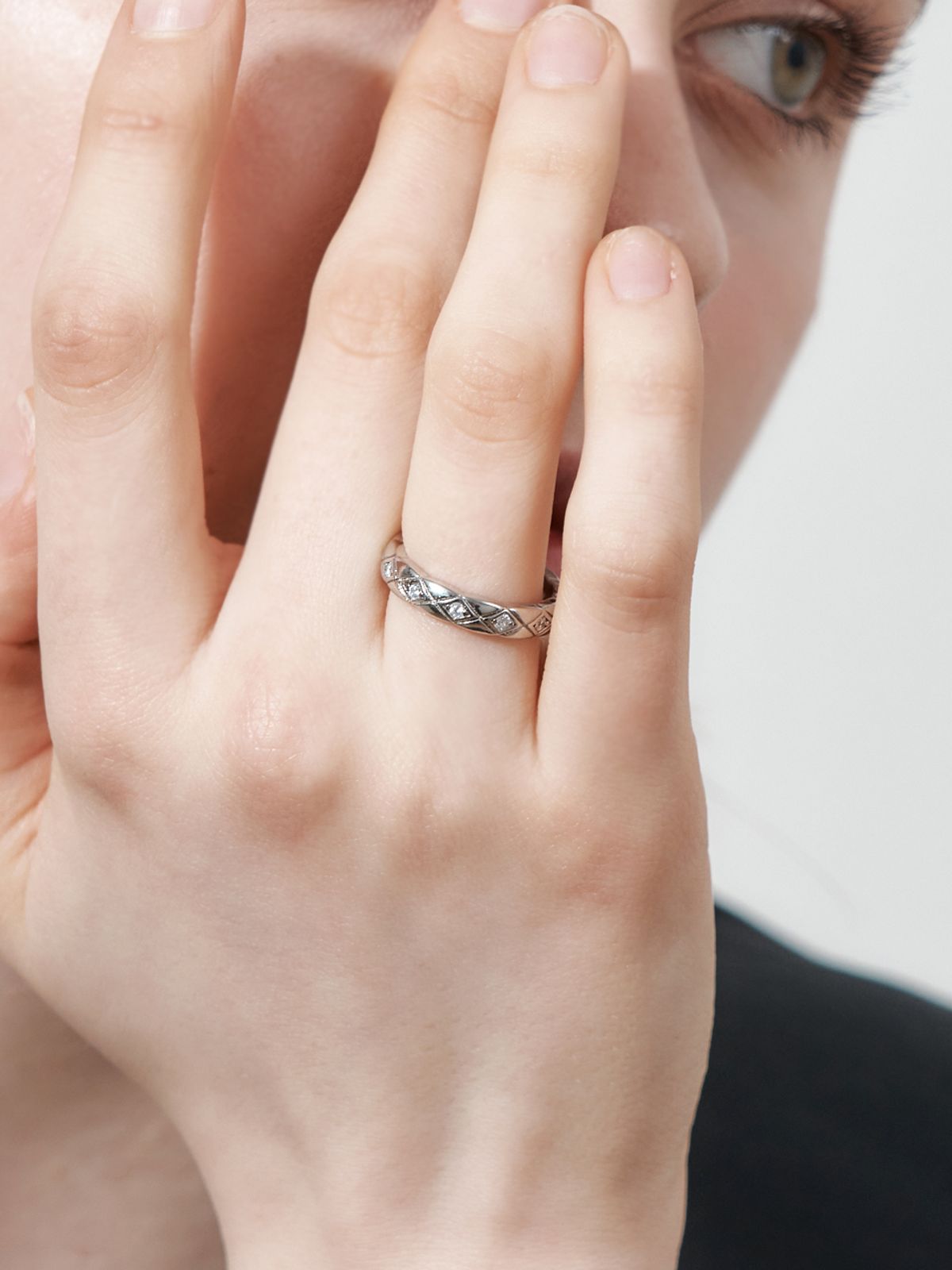 가이거주얼리(GEIGERJEWELRY) 퀼팅 스톤 포인트 반지 GIBRWR001