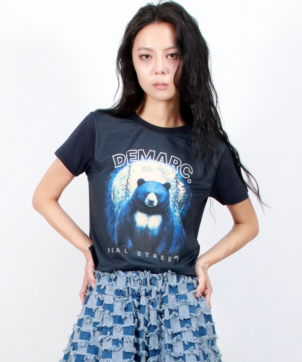 드마크(DEMARC) ASIAN BLACK BEAR CROP T-SHIRT