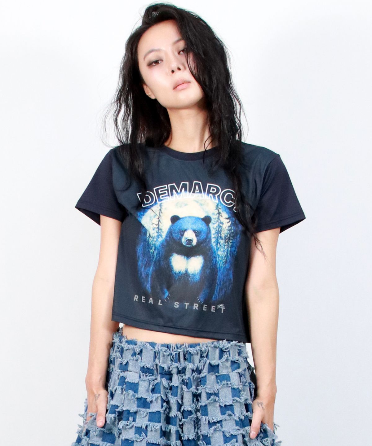 드마크(DEMARC) ASIAN BLACK BEAR CROP T-SHIRT