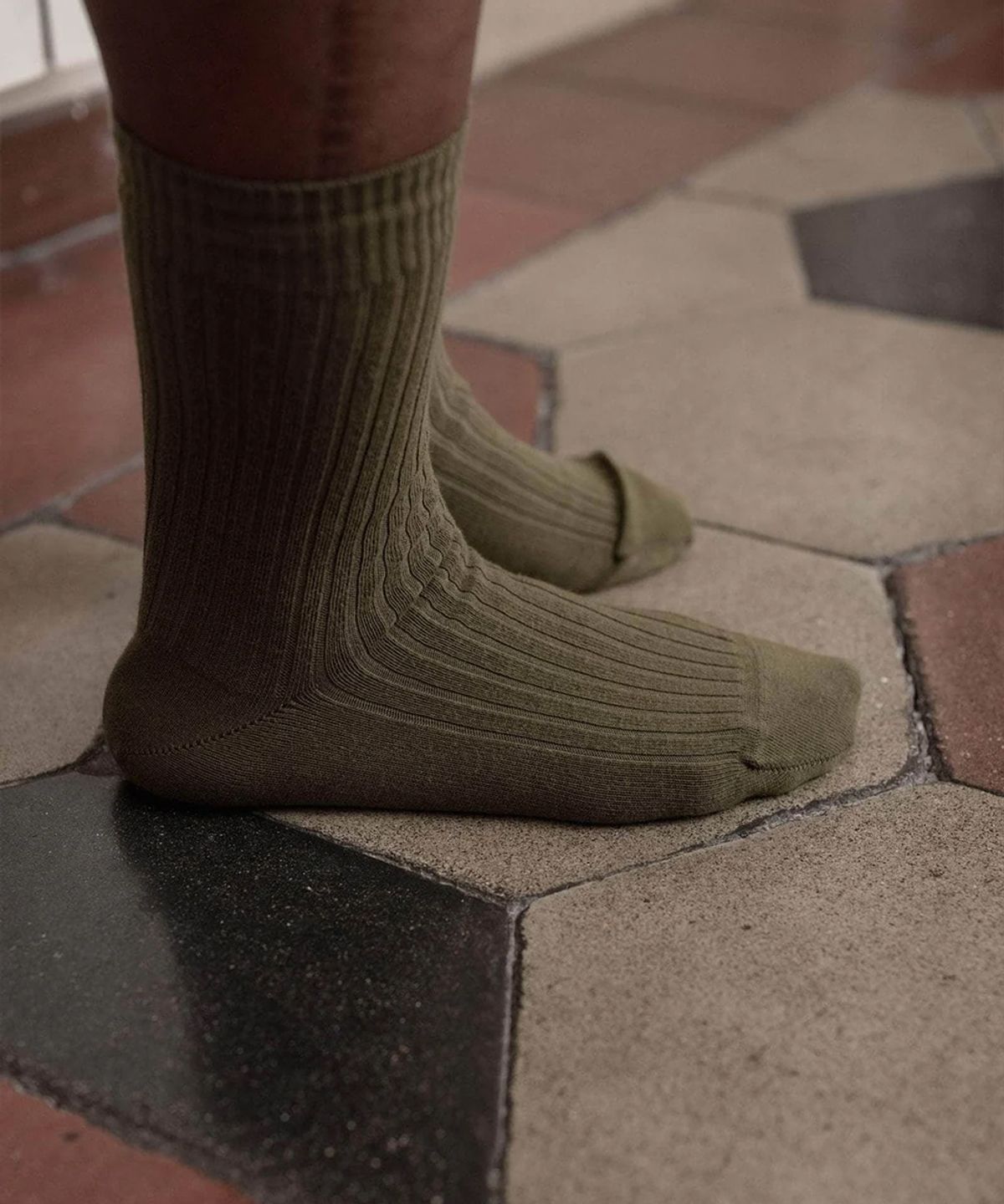 베이스레인지(BASERANGE) RIB OVERANKLE SOCKS (COTTON)