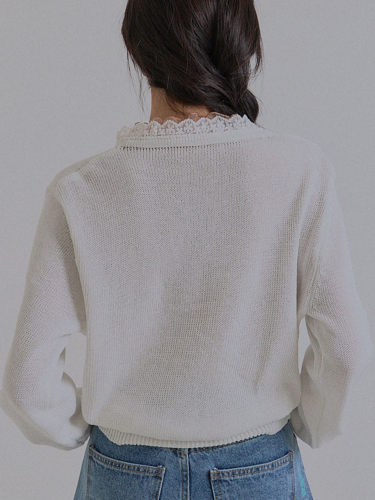 쏘리, 투 머치 러브(SORRY, TOO MUCH LOVE) Lullaby Lace Knit Cardigan_White