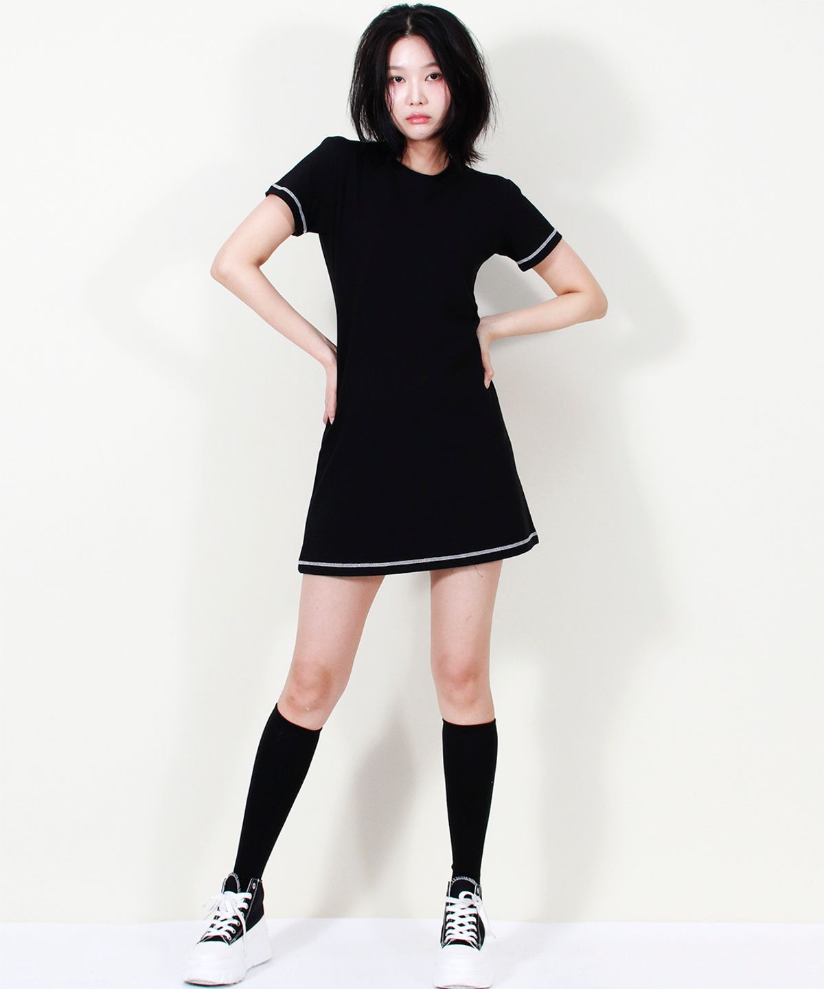 드마크(DEMARC) GIRLY CHIC STITCH MINI DRESS BLACK