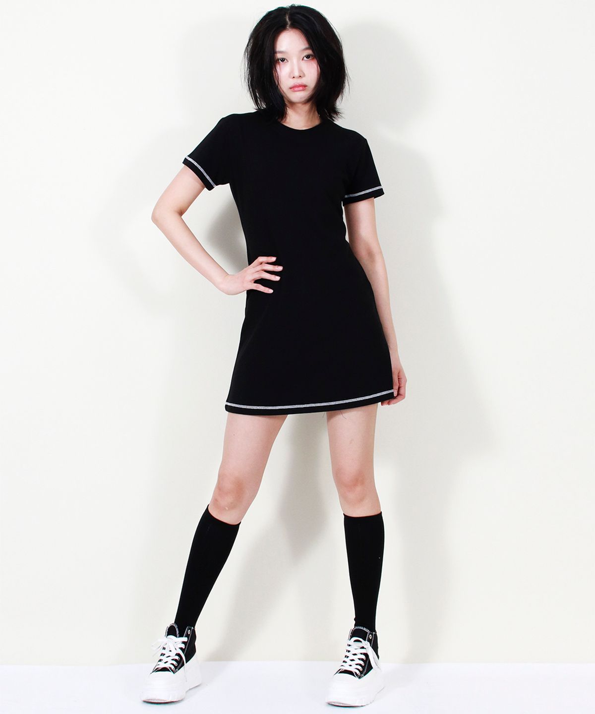드마크(DEMARC) GIRLY CHIC STITCH MINI DRESS BLACK
