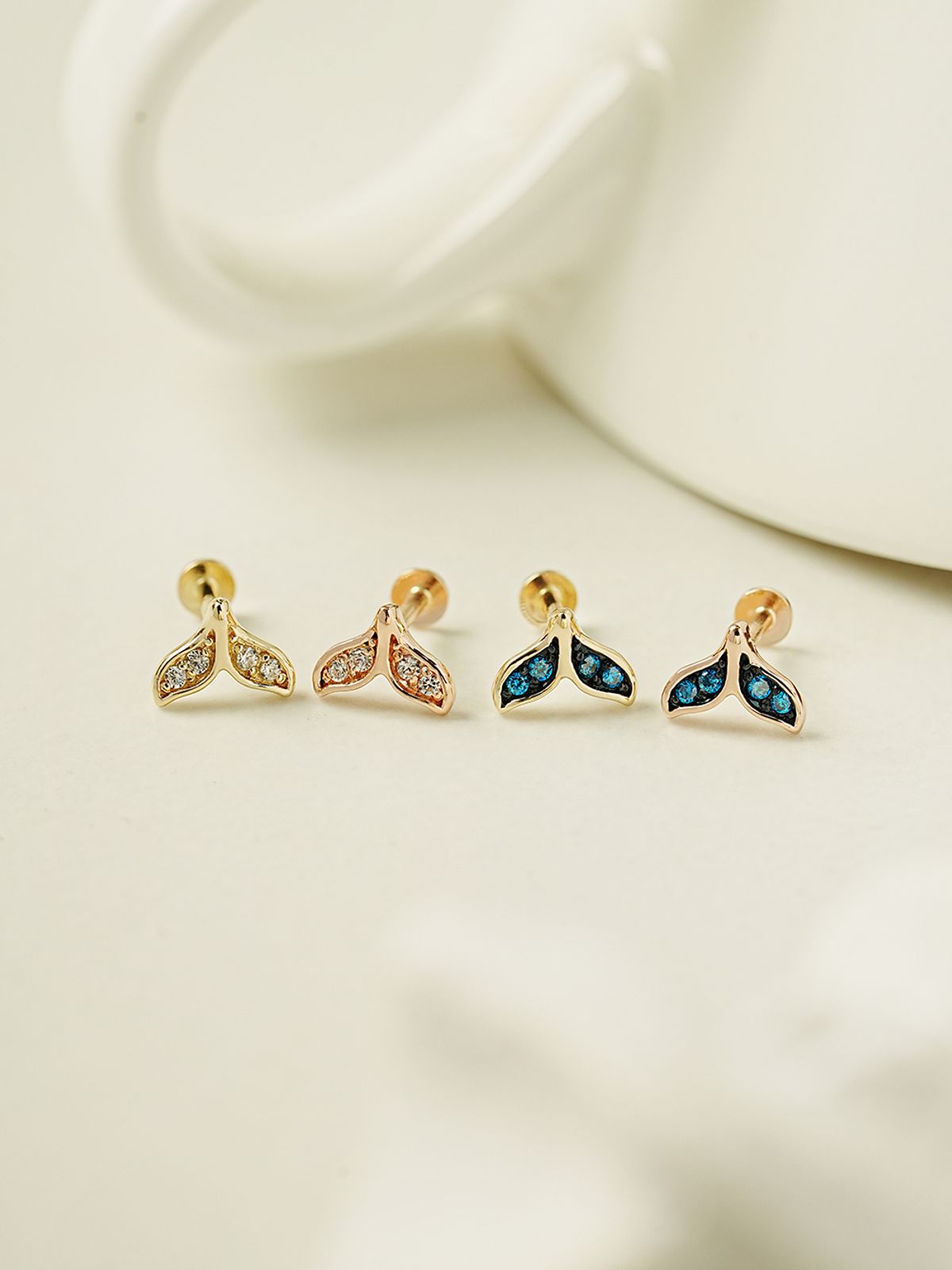 미니멀피어싱(MINIMALPIERCING) 14K 인터널 고래꼬리 큐빅 라블렛 피어싱