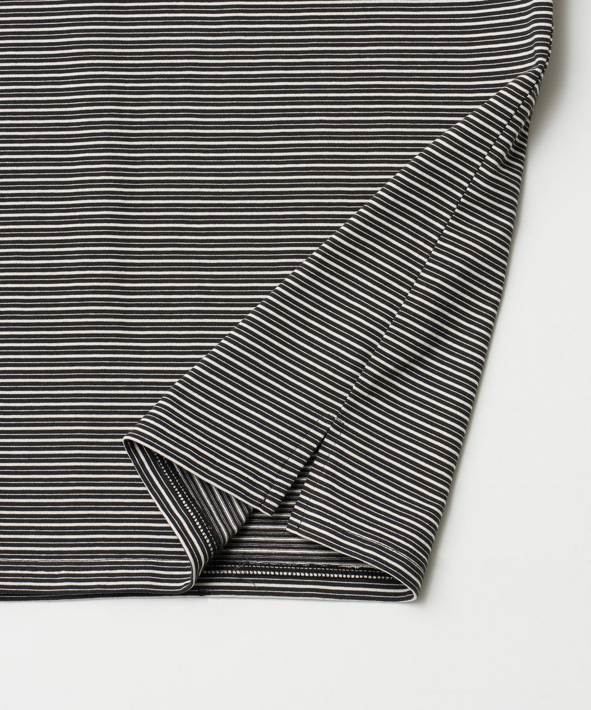 르티그레(LE TIGRE) Multi-stripe polo T-shirt (Black)