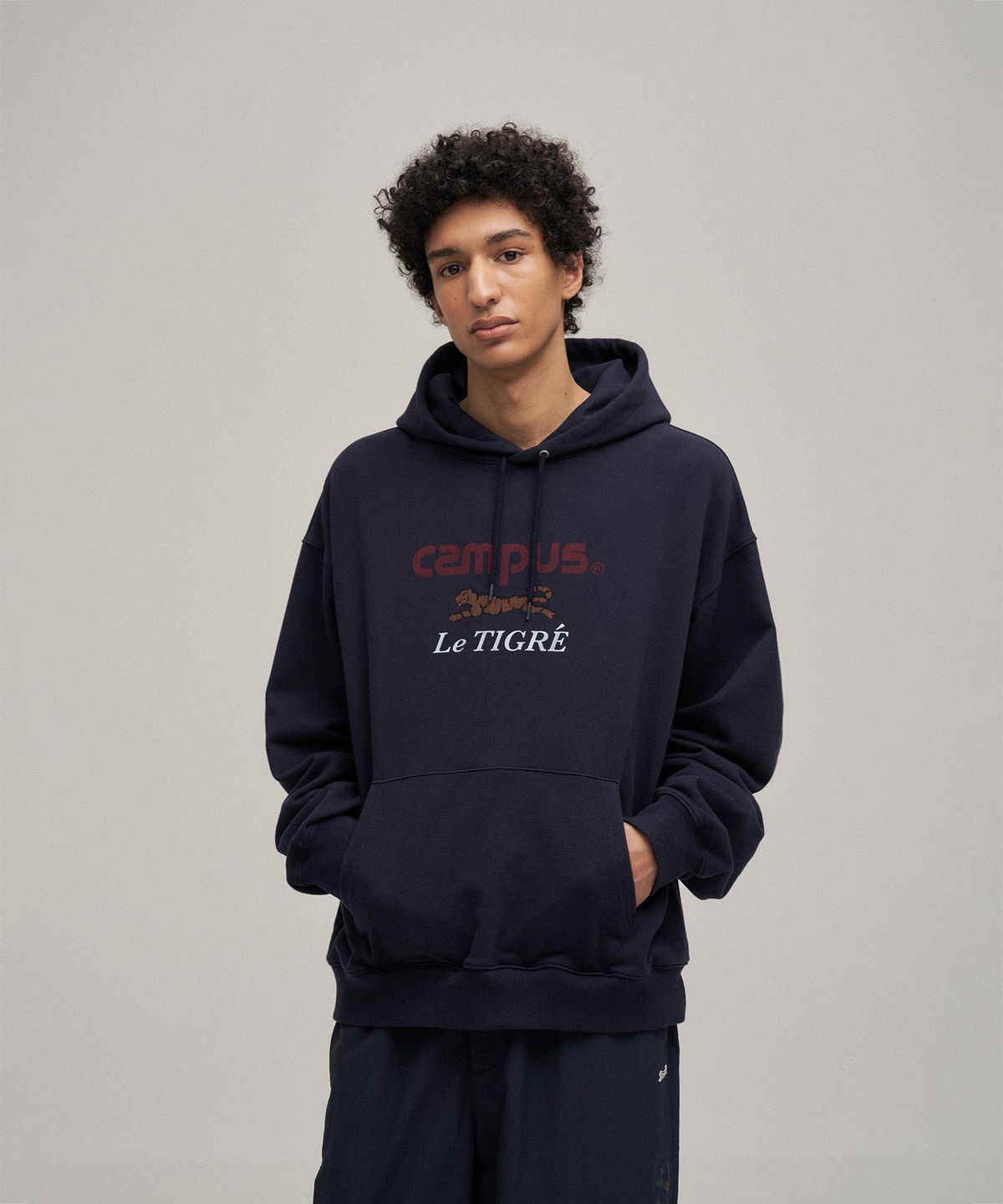 르티그레(LE TIGRE) Campus Hoodie Pullover (Navy)