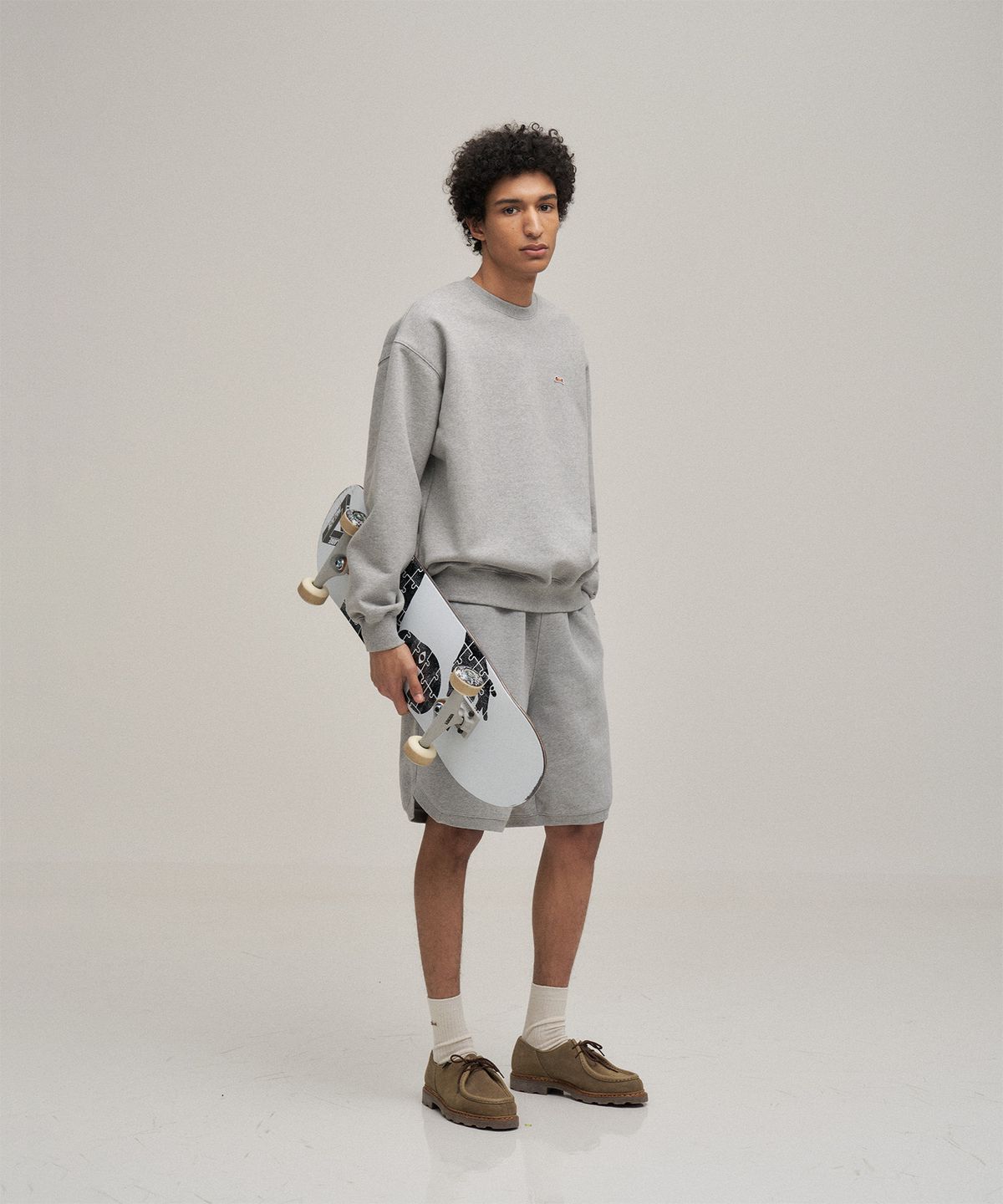 르티그레(LE TIGRE) Classic Applique sweatshirt (Heather Gray)