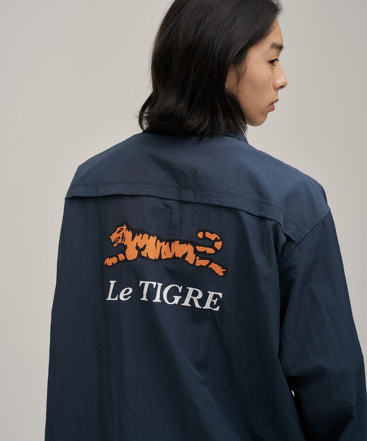 르티그레(LE TIGRE) Modern Coach jacket (Light Navy)