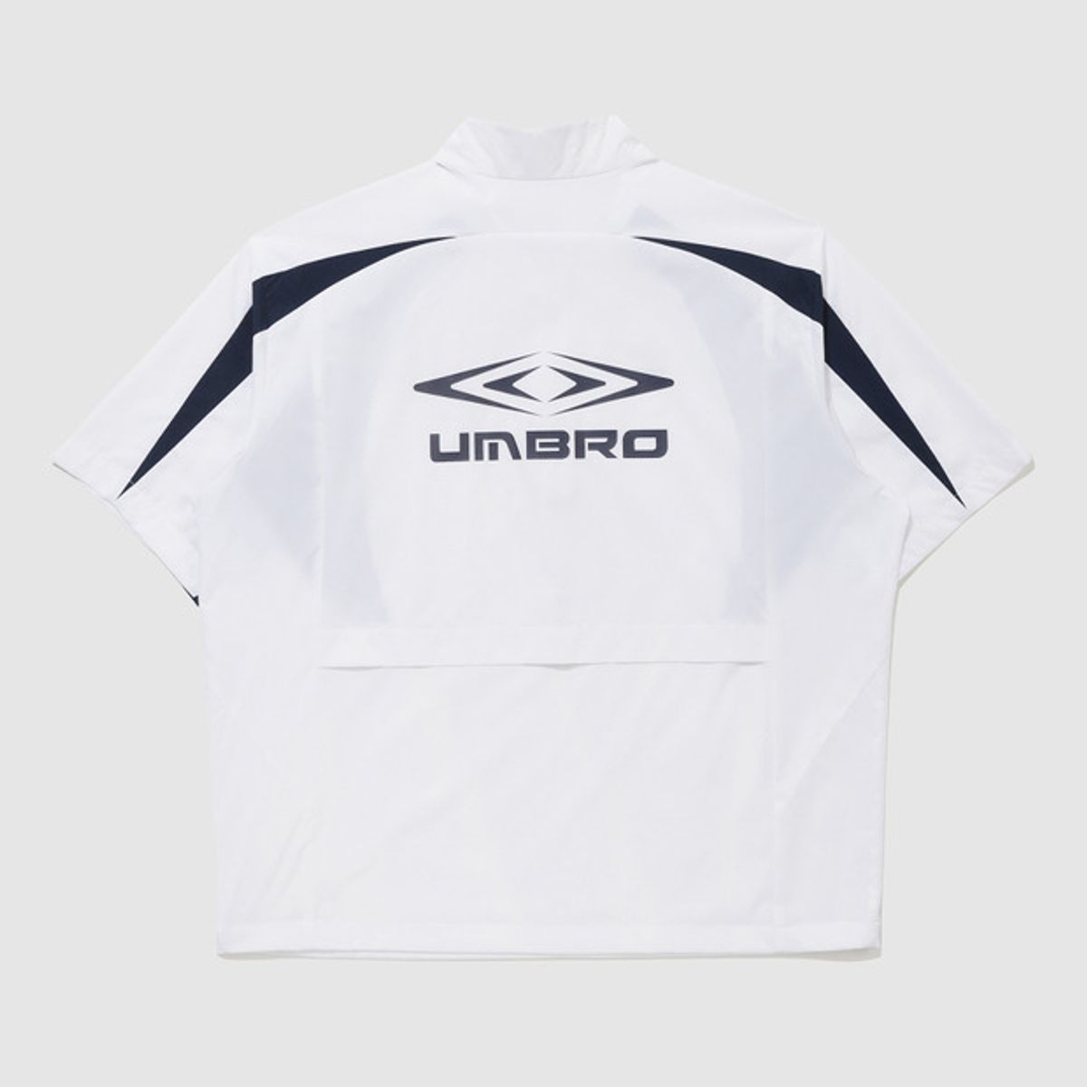 엄브로(UMBRO) 더블컷 반팔 스탠넥 아노락 화이트(UQ221SWT54)