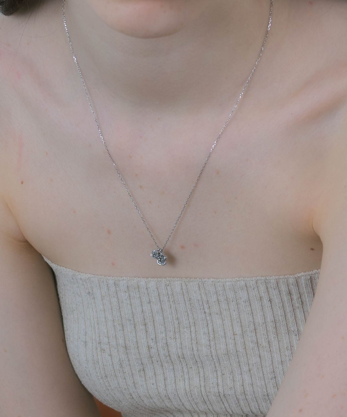 펄리모어(PEARLY MORE) 로즈 블라썸 목걸이_PM25N003SS