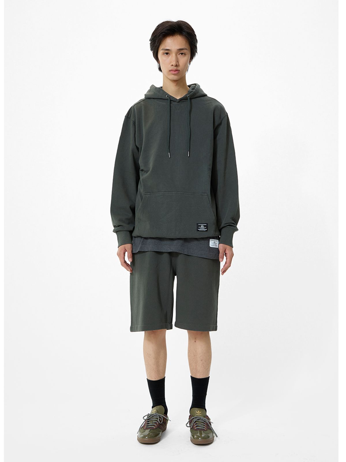 알파 인더스트리(ALPHA INDUSTRIES) 에센셜 프렌치 테리 쇼츠 차콜