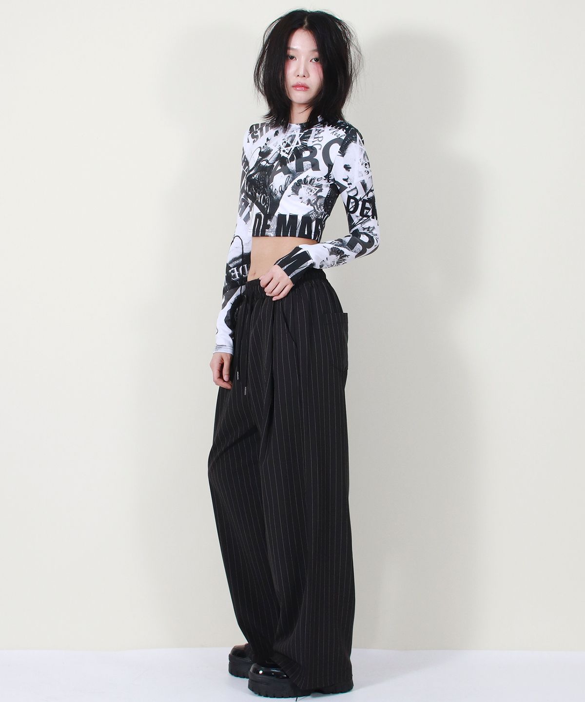 드마크(DEMARC) SOLID STRIPE WIDE PANTS BLACK