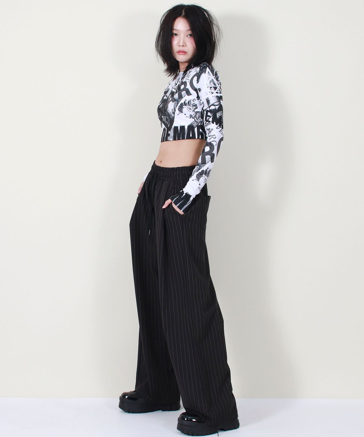 드마크(DEMARC) SOLID STRIPE WIDE PANTS BLACK