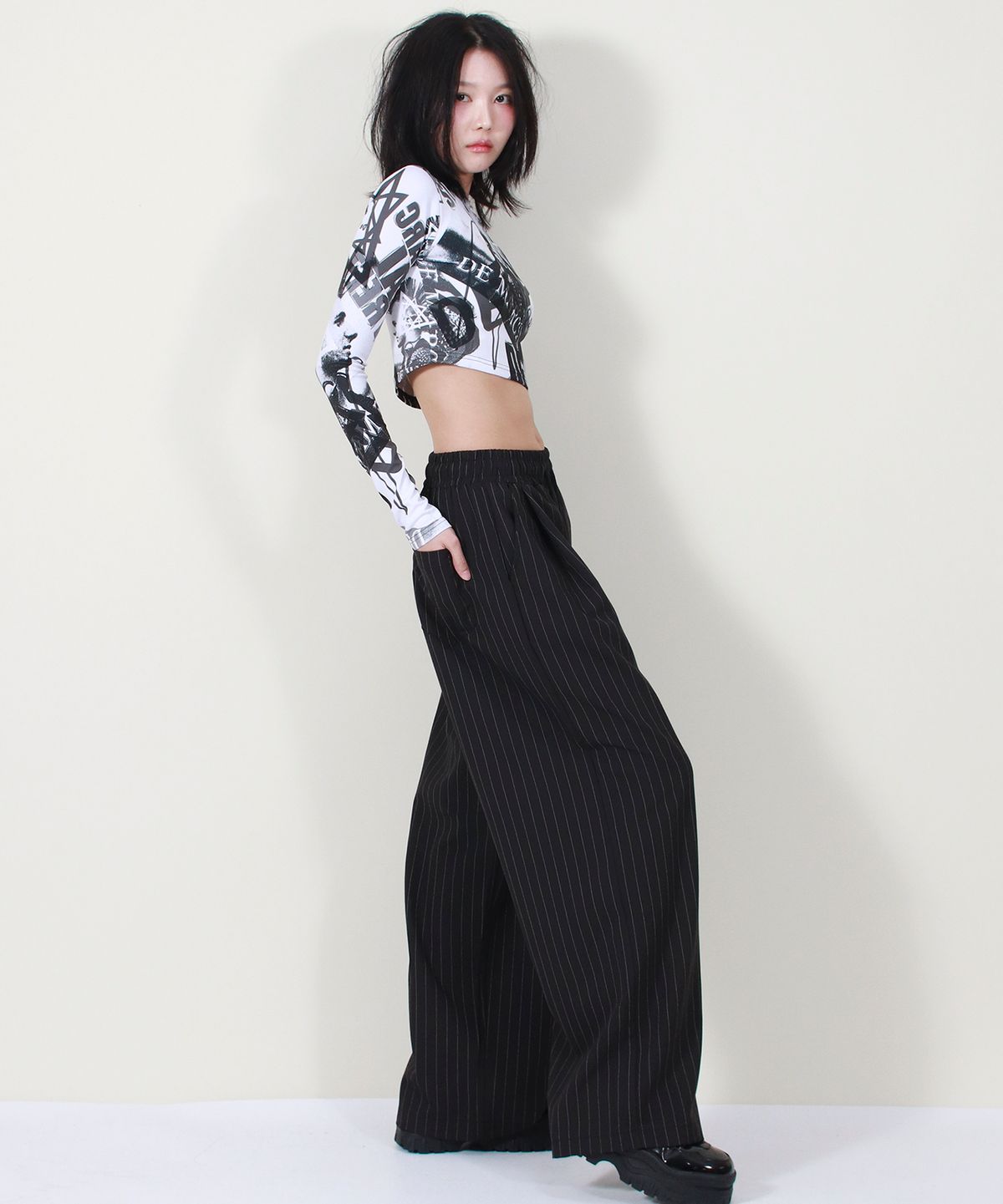 드마크(DEMARC) SOLID STRIPE WIDE PANTS BLACK