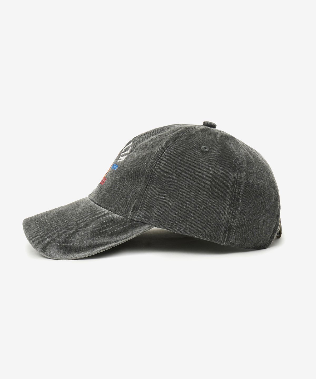 브이투(VTWO) 브루클린 스누피 피그먼트 워시드 볼캡 (CHARCOAL)