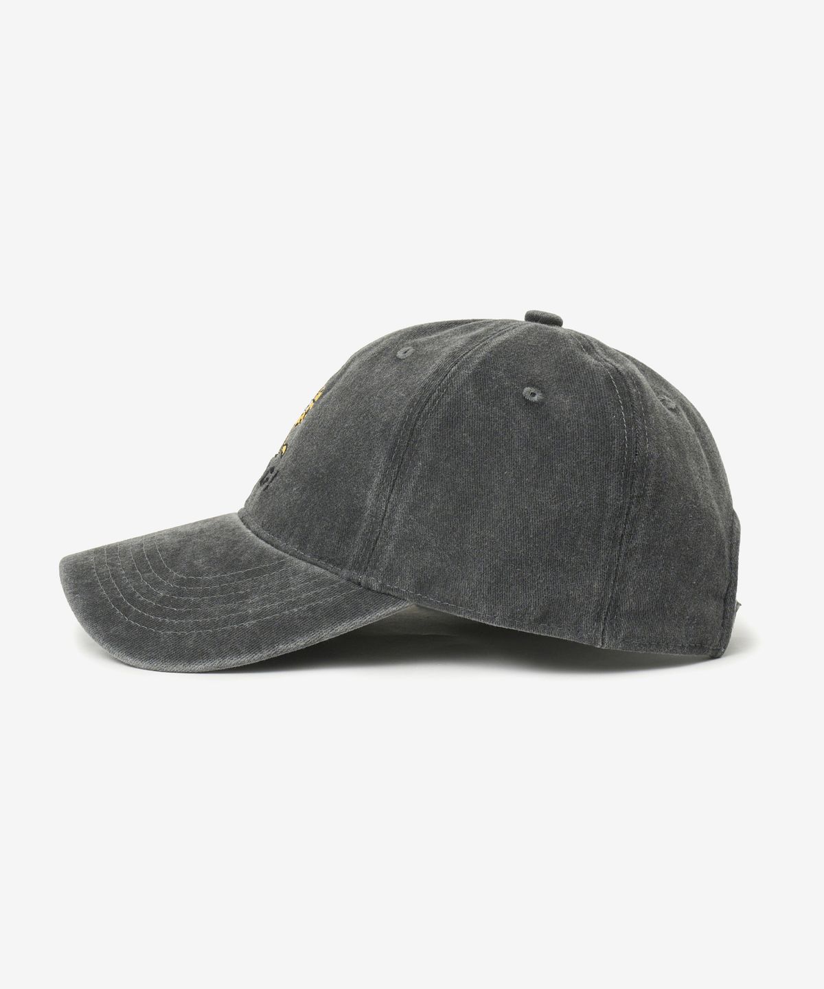 브이투(VTWO) 우드스탁 스톤 워시드 볼캡 (CHARCOAL)