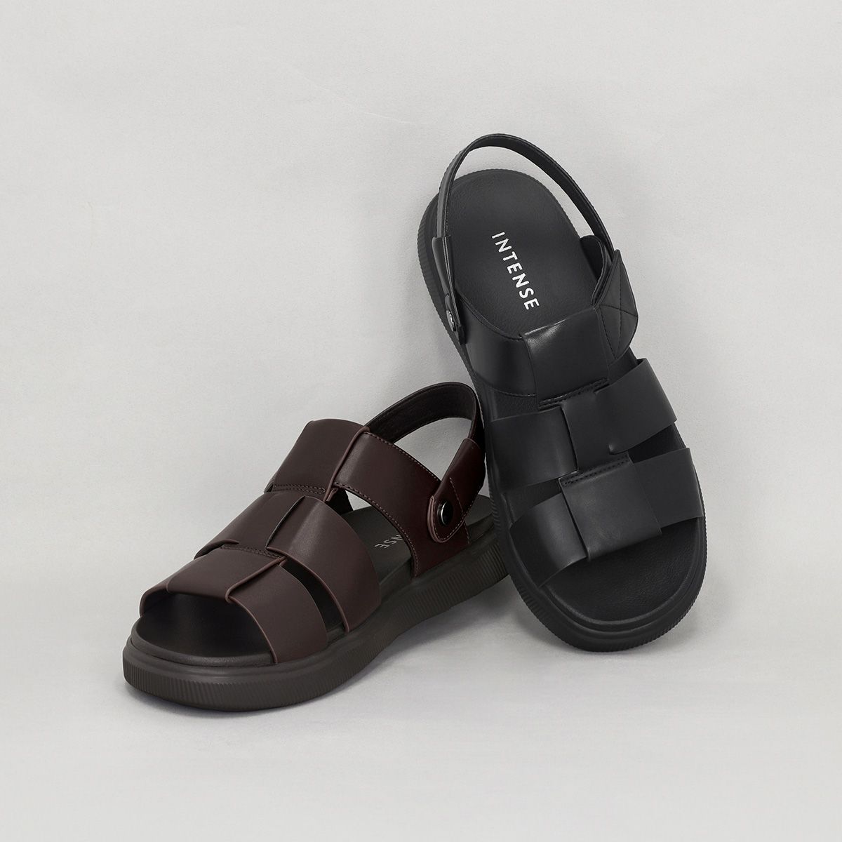 엘칸토(ELCANTO) 인텐스 남성 쓰리 스트랩 샌들 3.5cm LCMW59I513