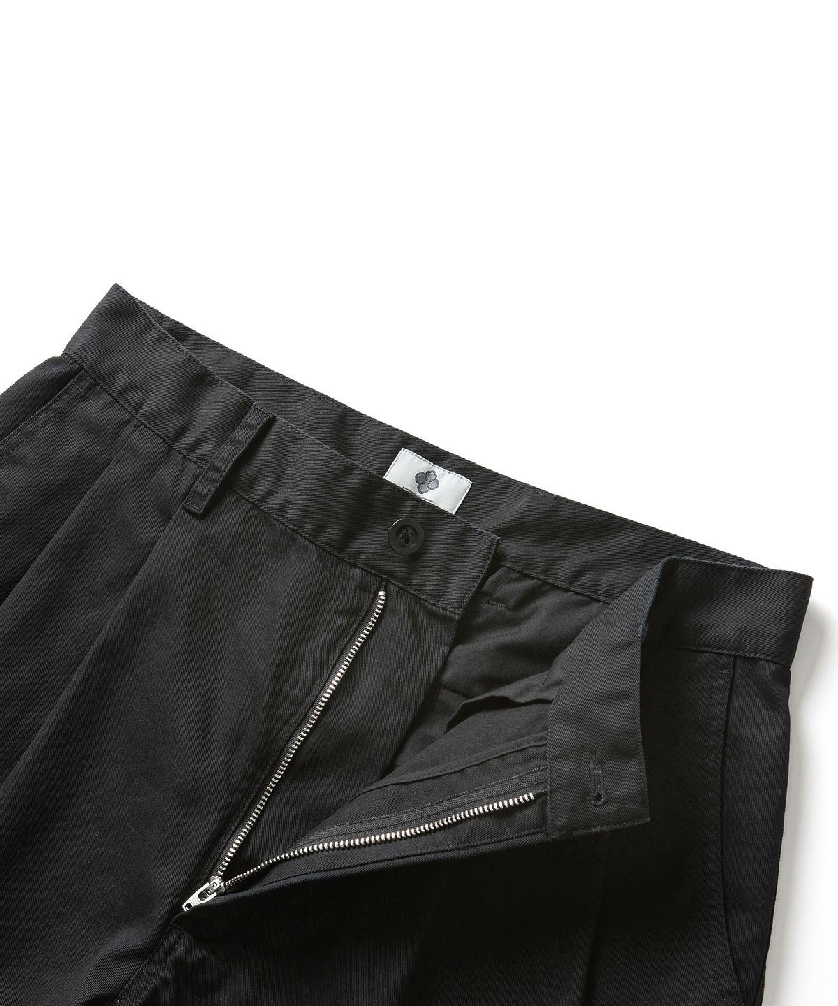 에스파이(ESFAI) 2 TUCK CHINO SHORTS (V.BLACK)
