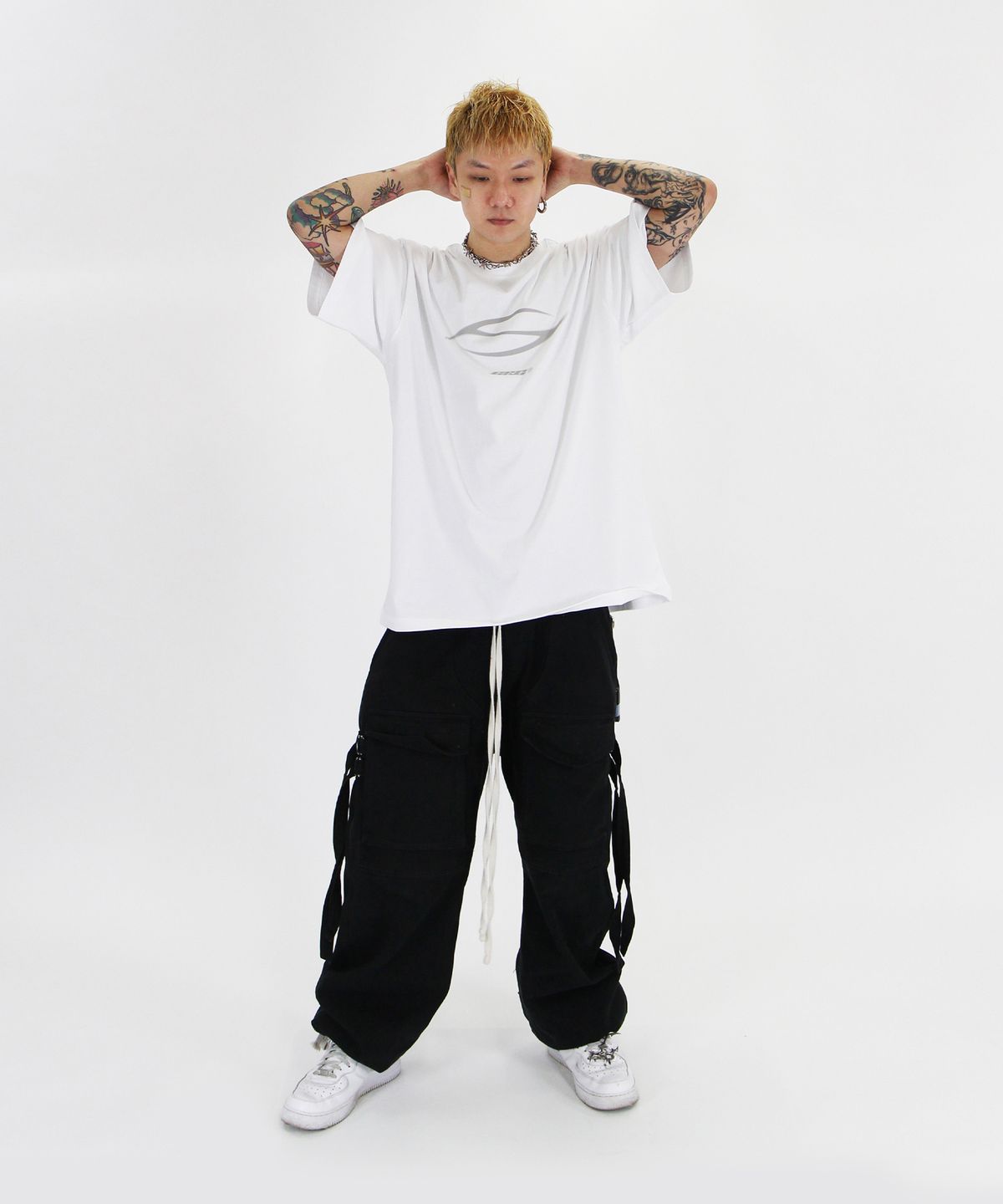 크리건(CRIGUN) CRG Tribal 세미 오버핏 반팔티 WHITE
