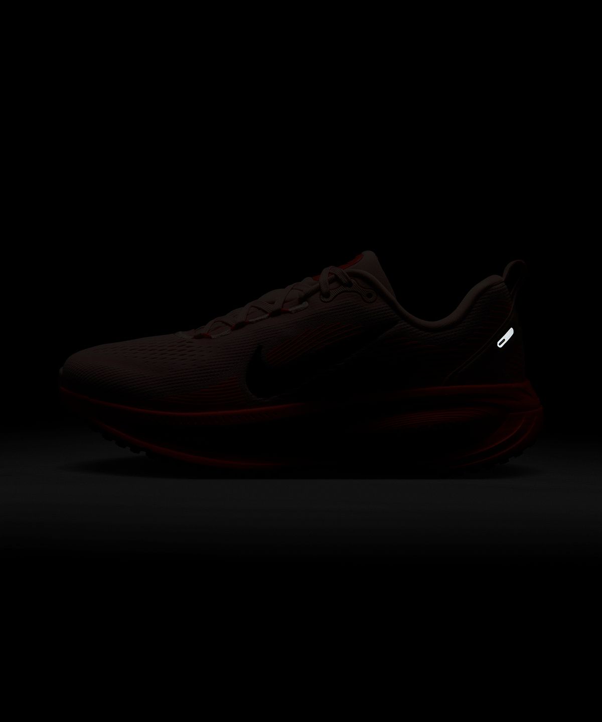 나이키(NIKE) 보메로 18 W - 앳머스피어:브라이트 크림슨:크림슨 블리스:블랙 / HM6804-600