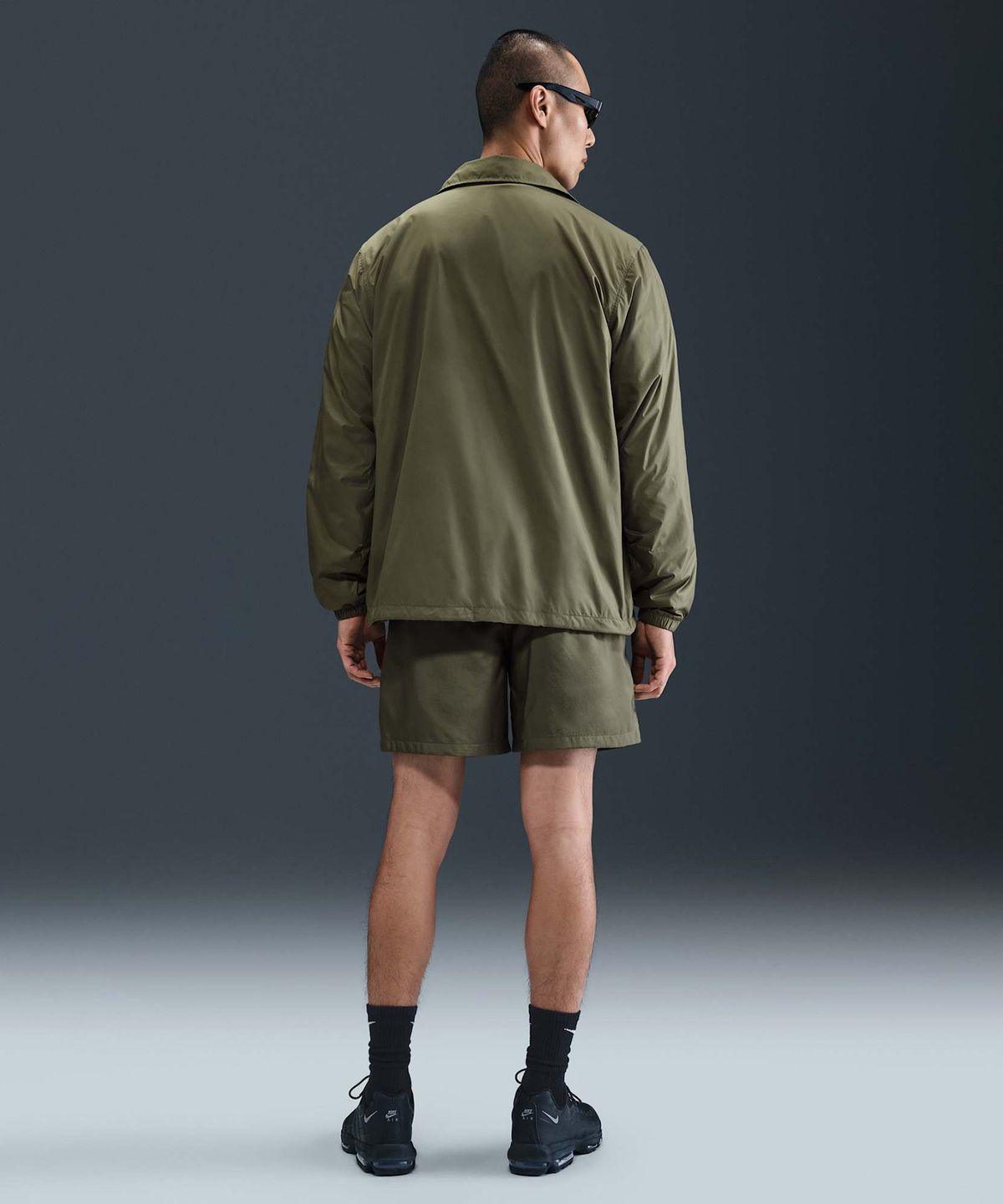 나이키(NIKE) 클럽 우븐 플로우 쇼츠 M - 미디엄 올리브:화이트 / FN3308-222