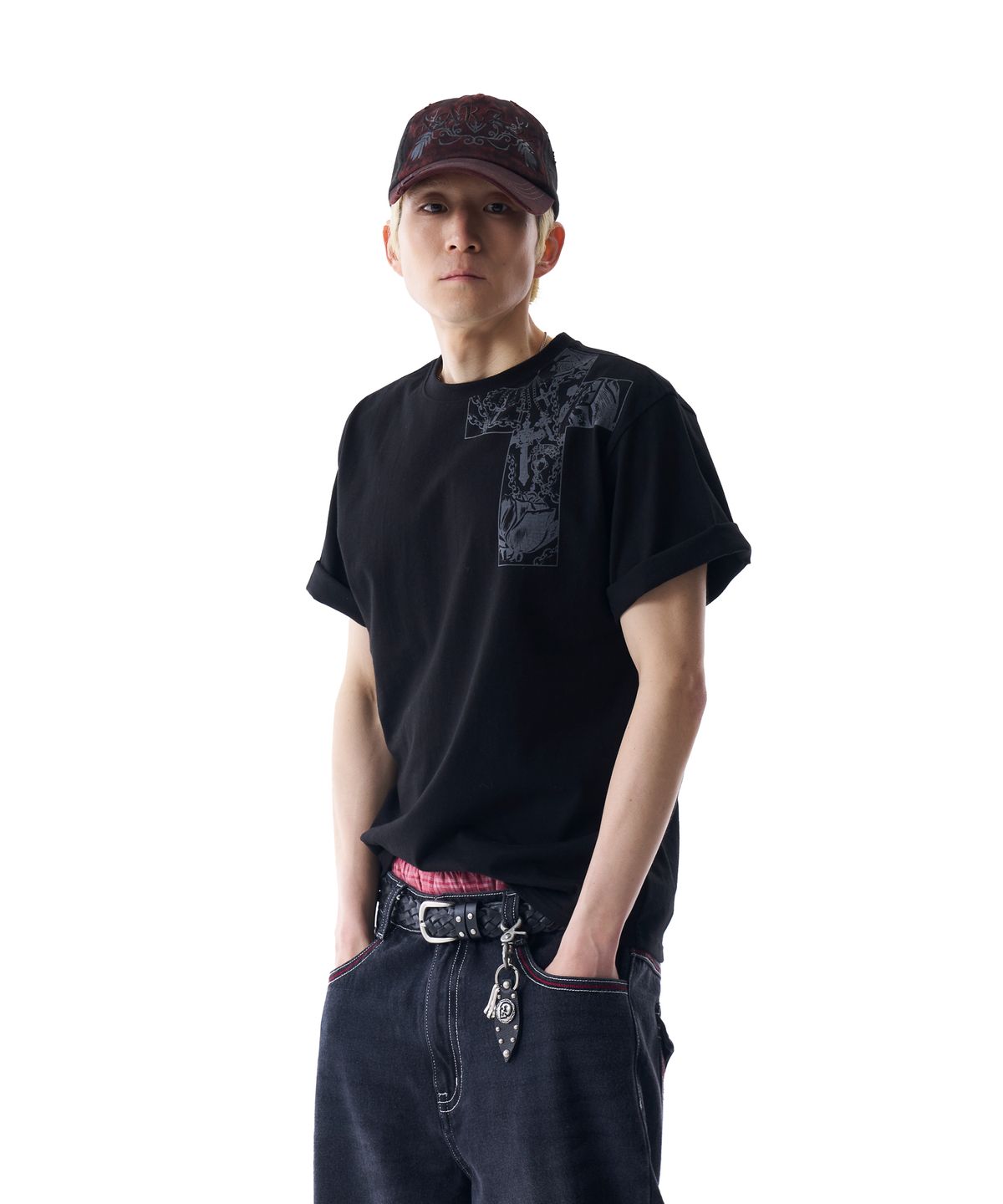 아캄(AAKAM) CROS2 Printed Half Top (Black)