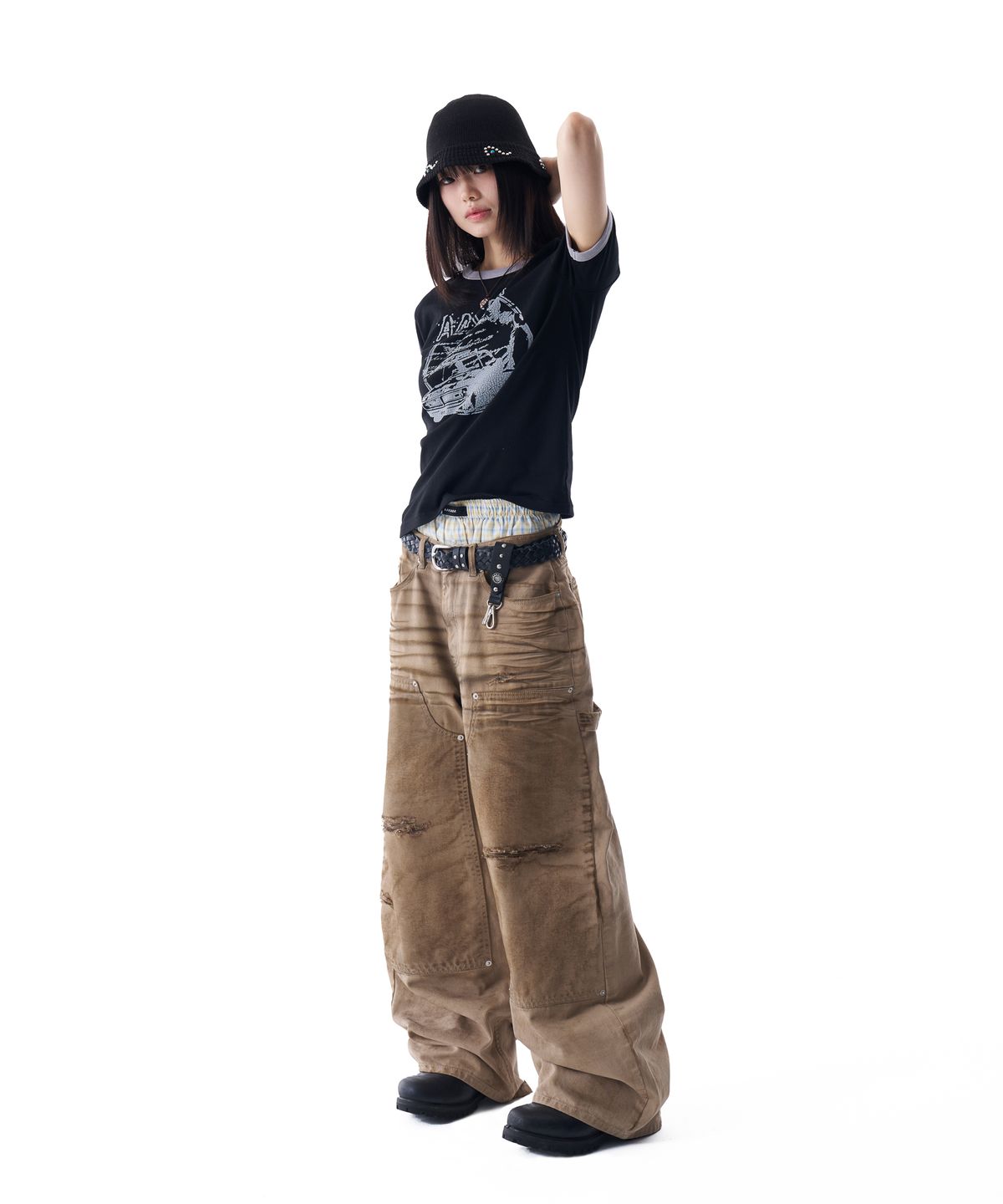 아캄(AAKAM) Cracked Car Ringer Top (Black)
