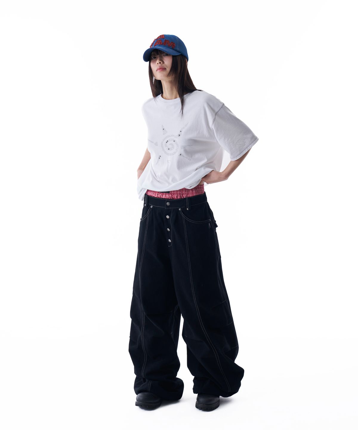 아캄(AAKAM) Studded Sun Half Top (White)