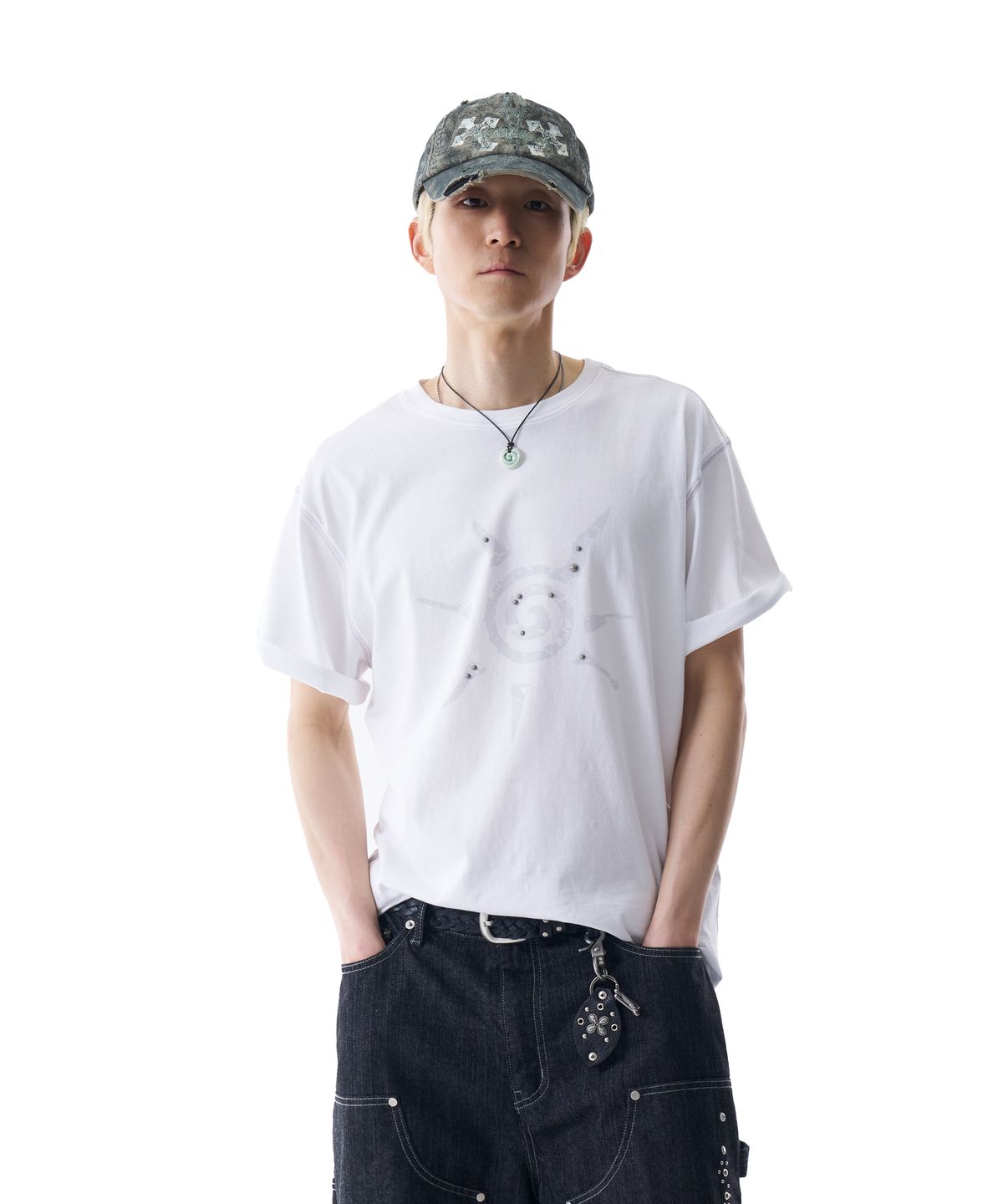 아캄(AAKAM) Studded Sun Half Top (White)