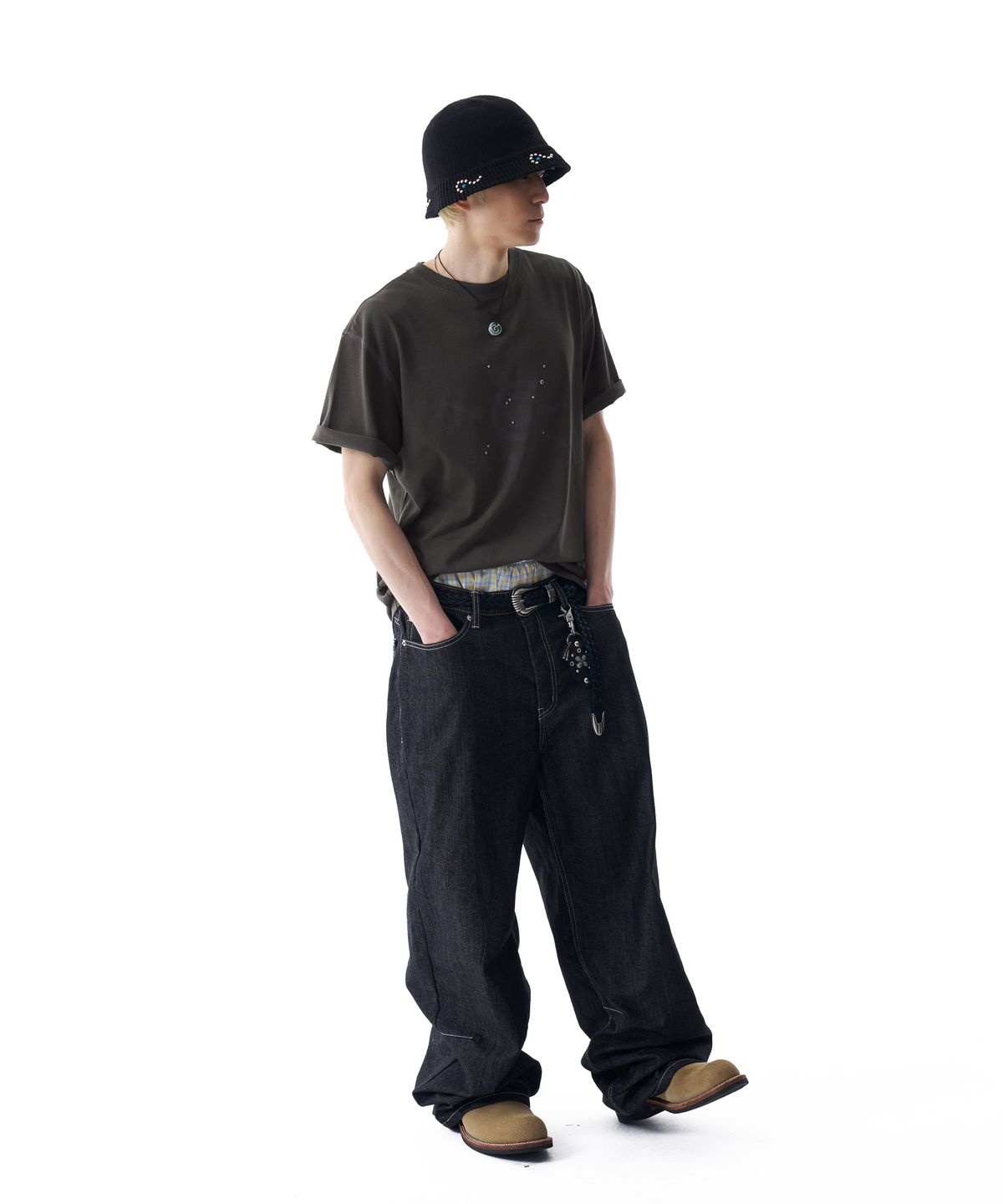 아캄(AAKAM) Studded Sun Half Top (Dark Gray)