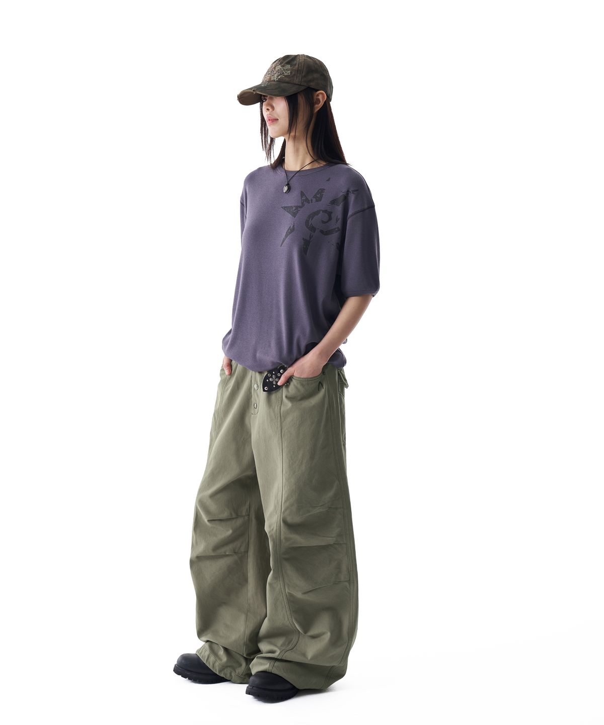 아캄(AAKAM) Ribbed Star Ringer Top (Dark Gray)