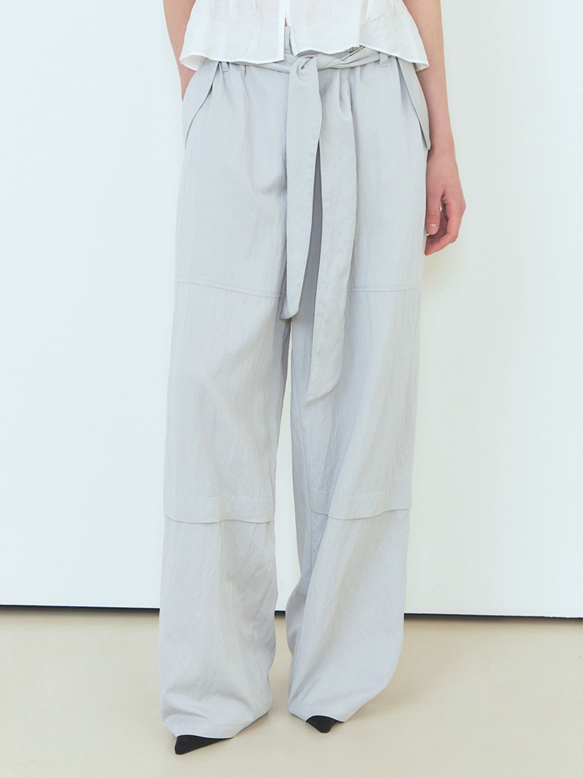 에트몽(ETMON) Back String Snap Pants Light Grey