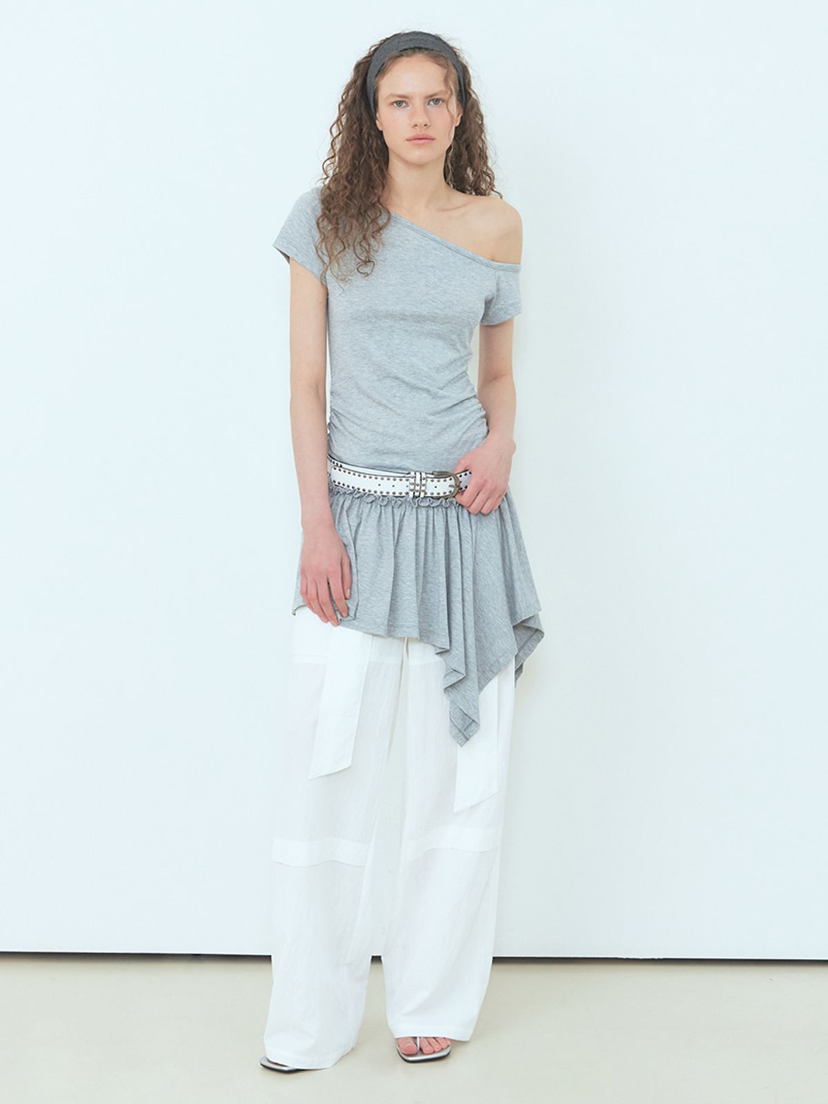 에트몽(ETMON) Back String Snap Pants White