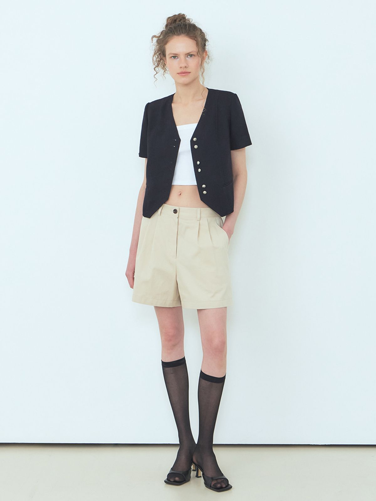 에트몽(ETMON) Cotton Pintuck Short Pants Beige