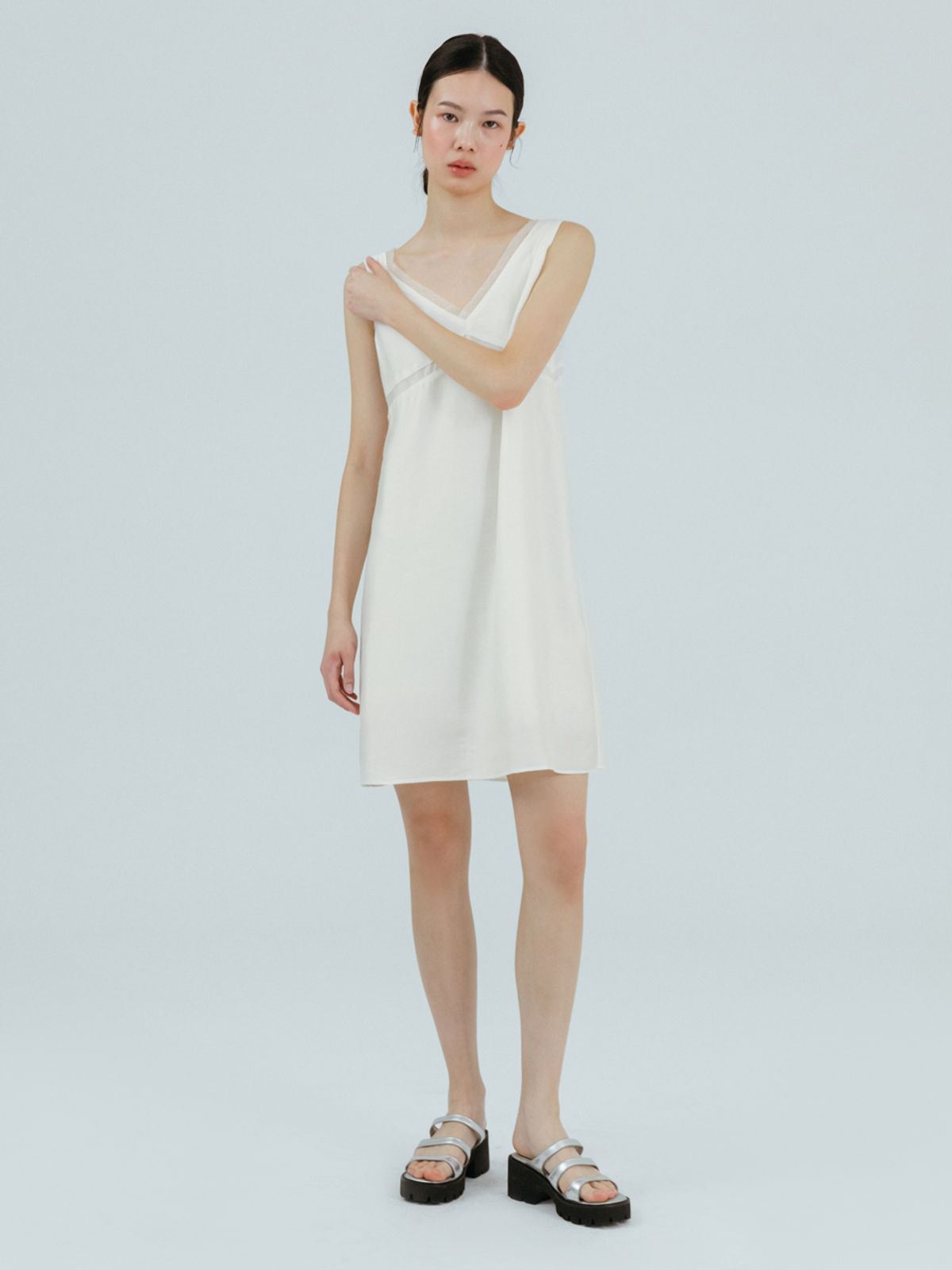 에트몽(ETMON) Silky Layered Sleeveless Dress Ivory