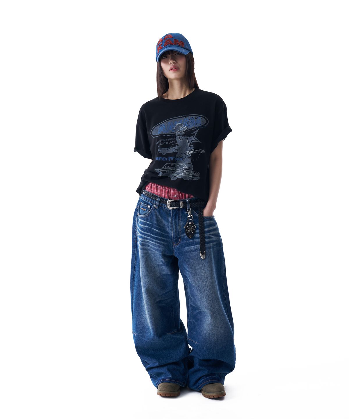 아캄(AAKAM) Cracked VTG Printed Half Top (Black)