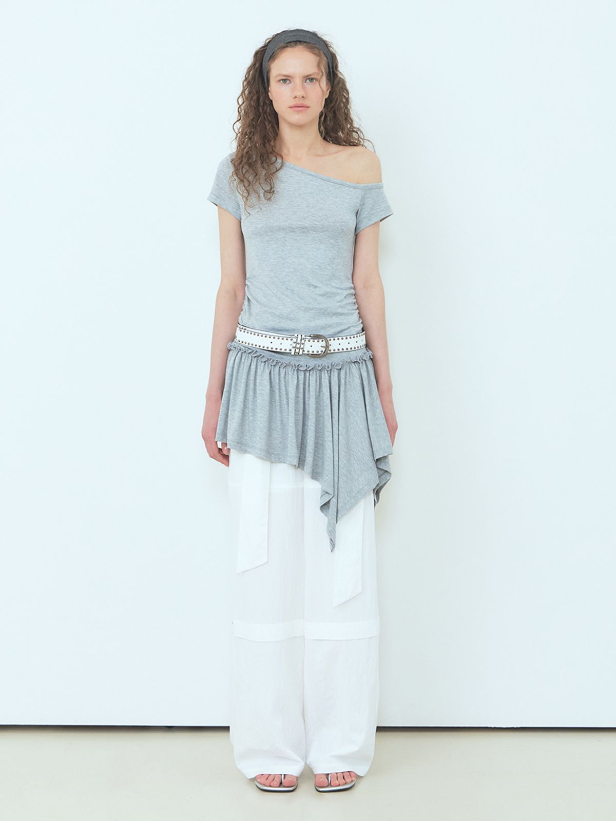 에트몽(ETMON) One-Shoulder Frill Mini Dress Melange Grey