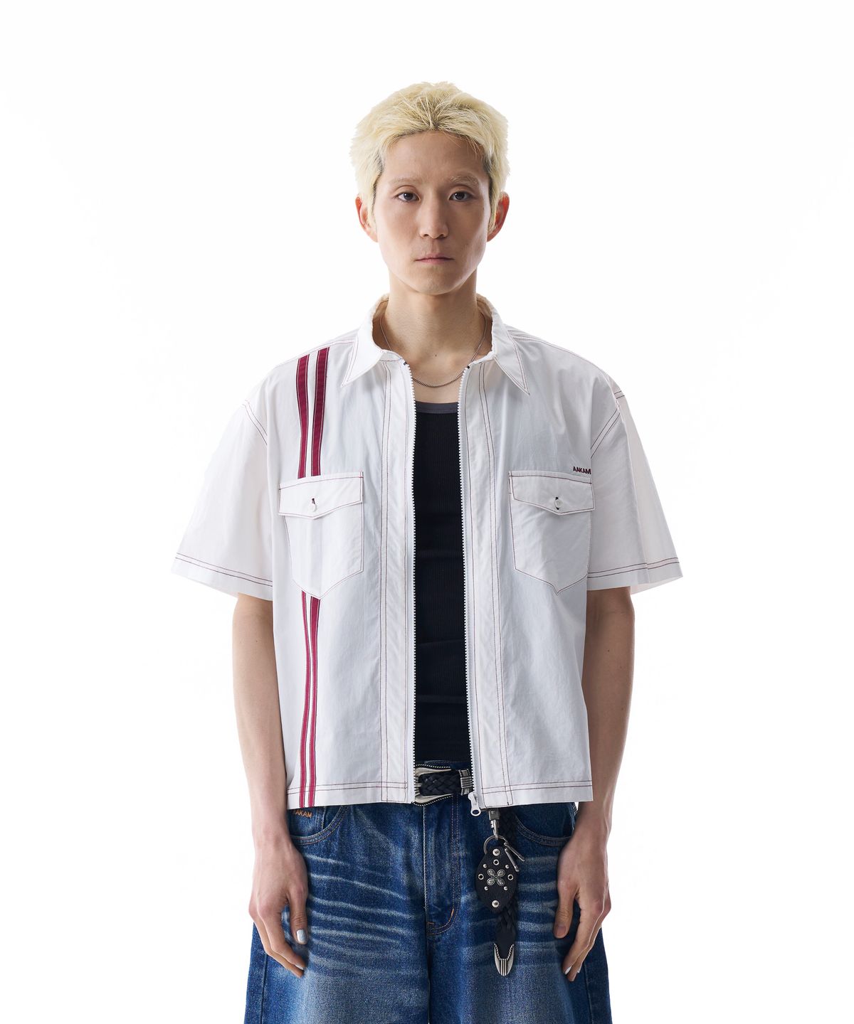 아캄(AAKAM) 2-Lined Zip-Up Half Shirts (White)