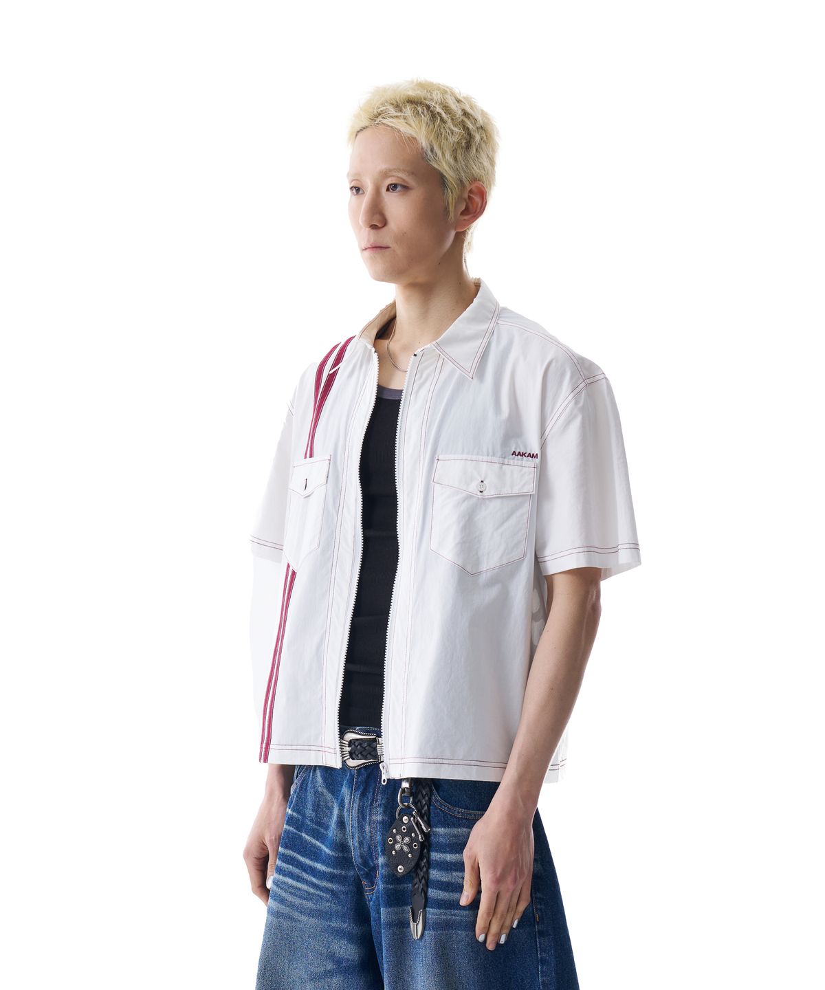 아캄(AAKAM) 2-Lined Zip-Up Half Shirts (White)