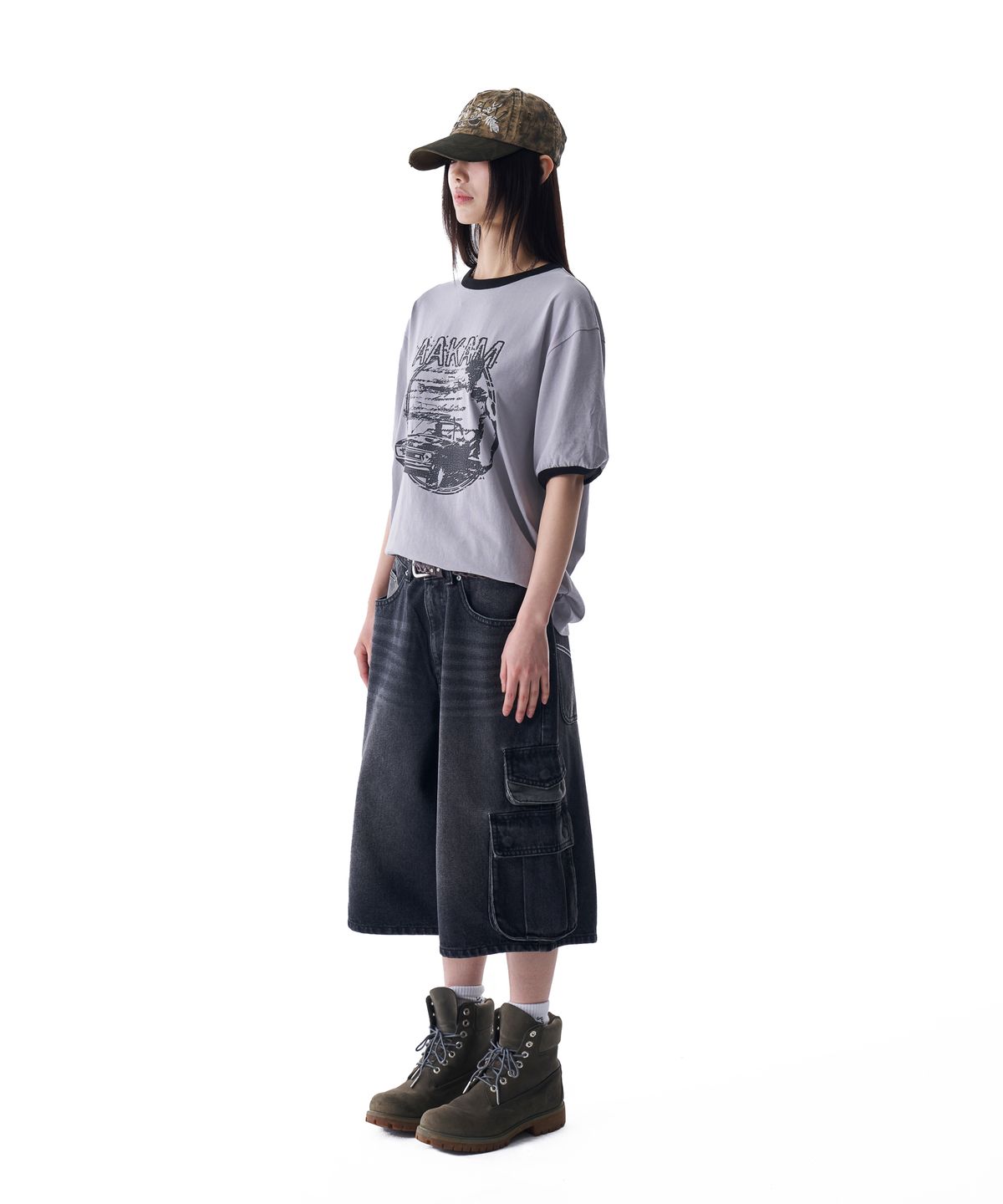 아캄(AAKAM) Camo Patch Bermuda Denim Cargo Pants (Black)