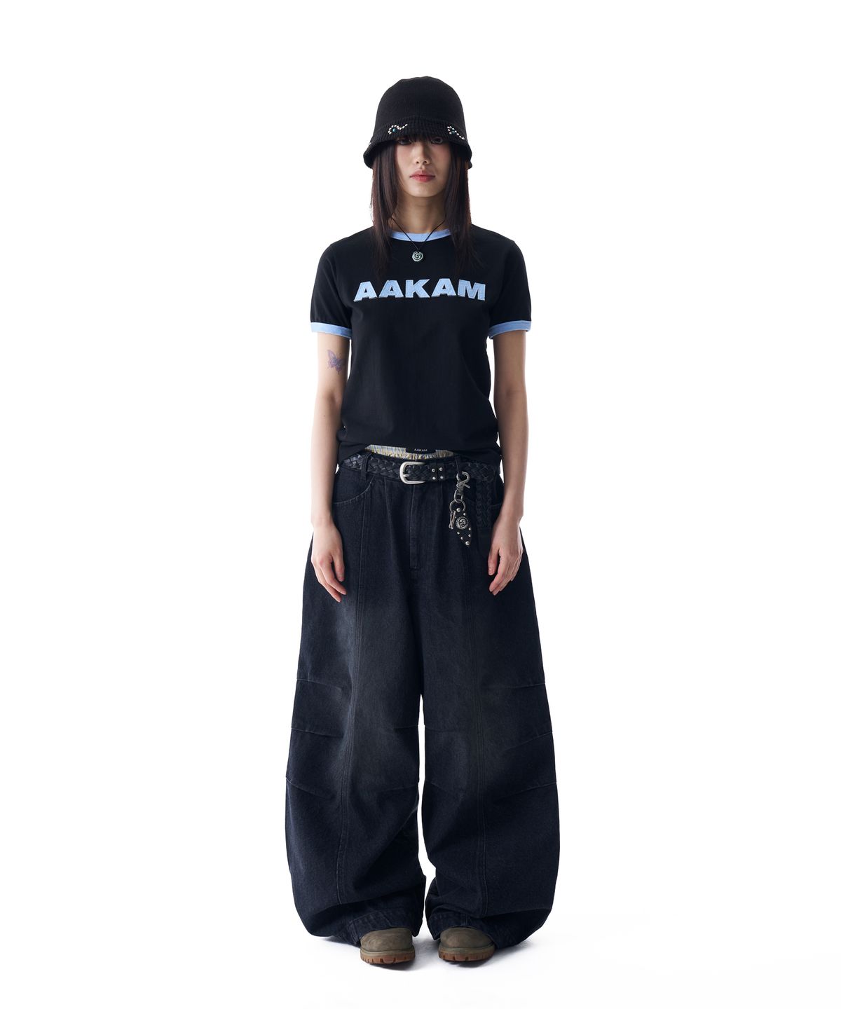 아캄(AAKAM) Knee Pin-tuck Washed Denim Pants (Black)
